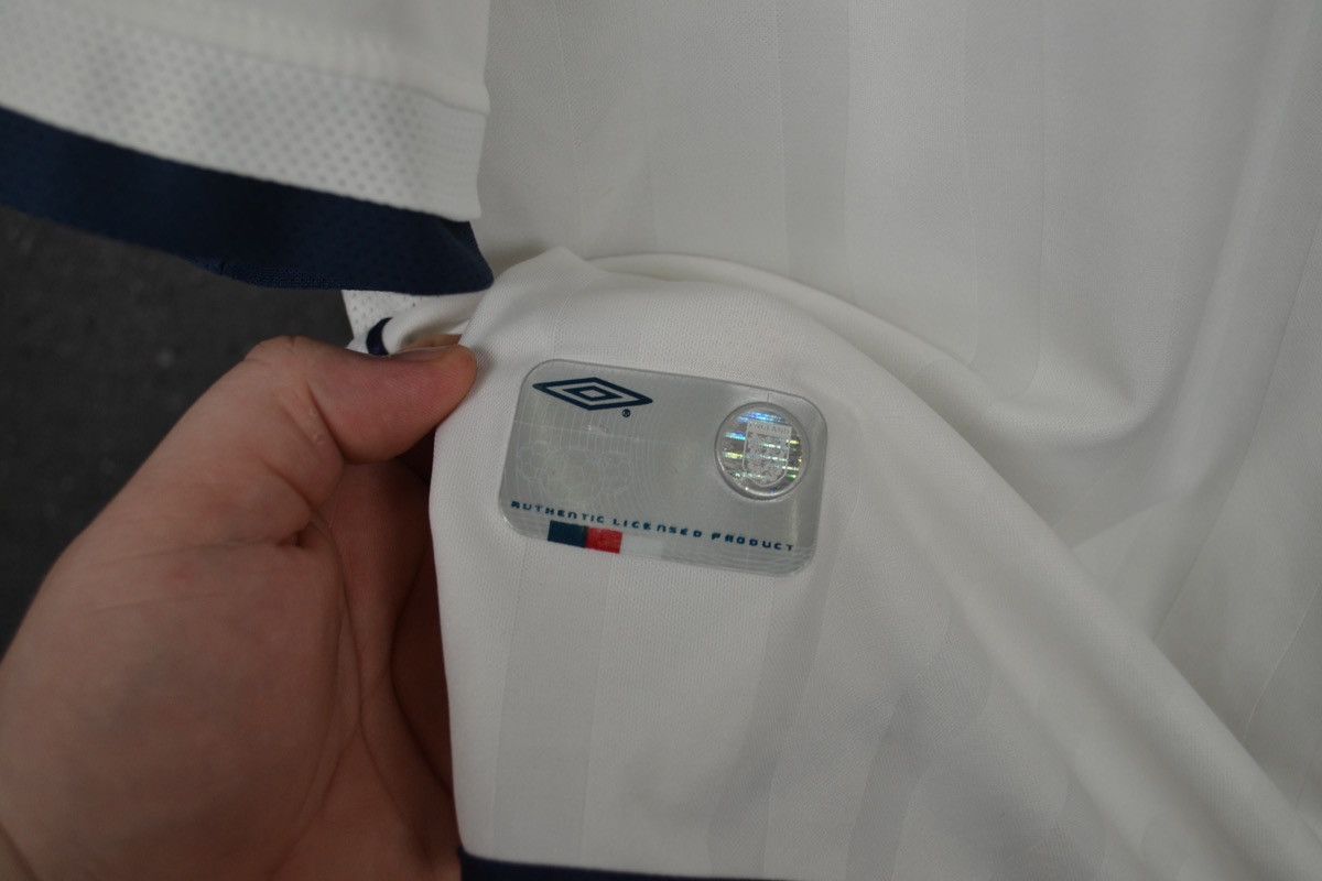 Umbro × Vintage England Home Vintage Football Shirt Umbro Retro Size L Size US L / EU 52-54 / 3 - 6 Thumbnail