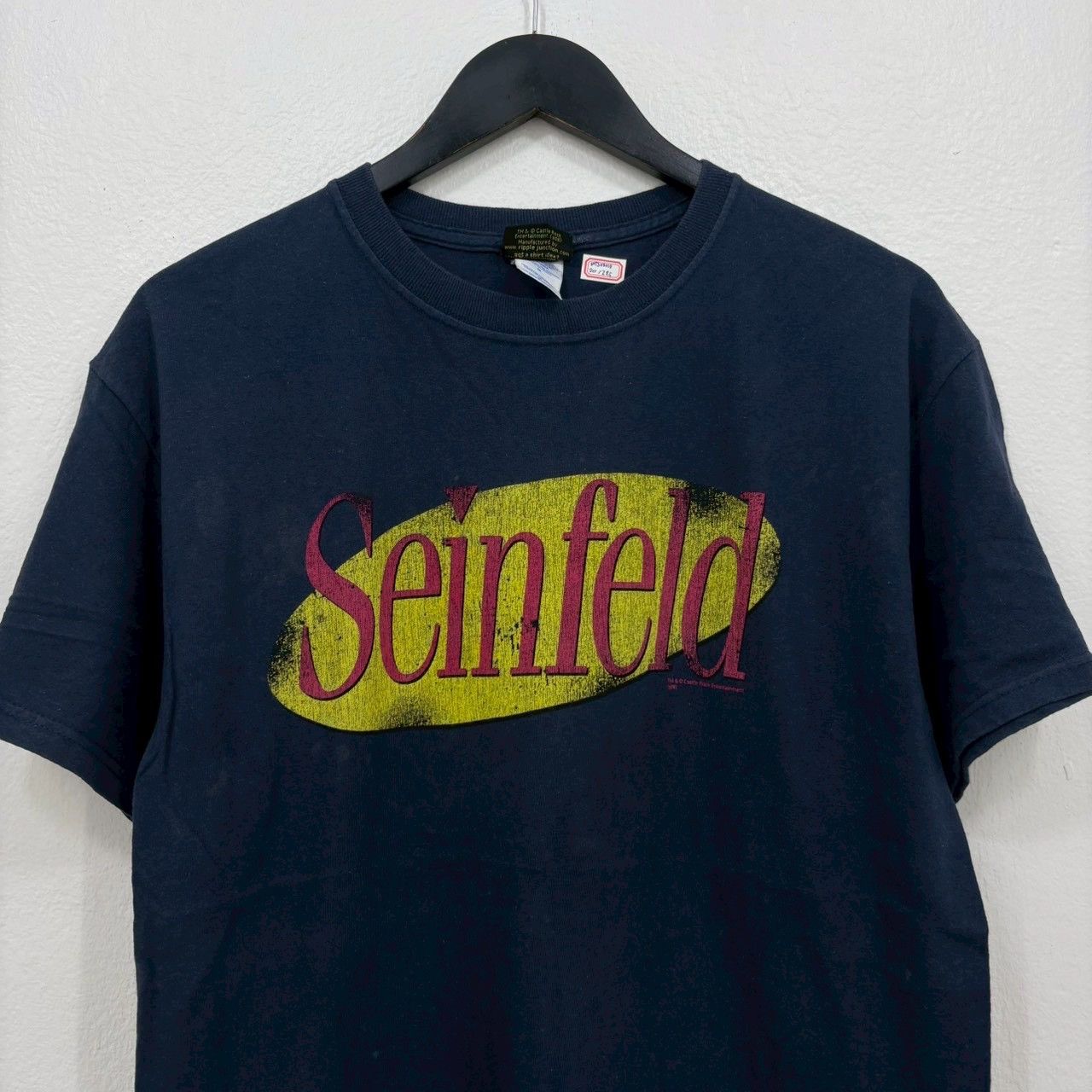 Vintage Vintage 00s Seinfeld shirt size M wts03 Size US M / EU 48-50 / 2 - 1 Thumbnail