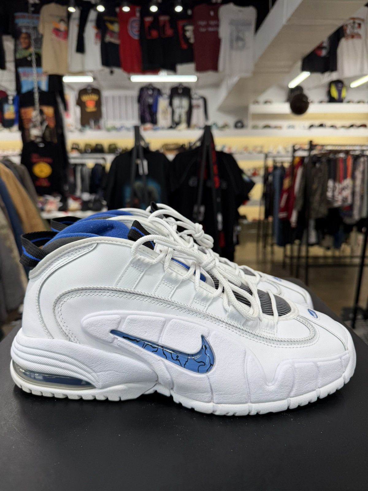 Nike Nike Air Max Penny 1 Home Size 10.5 (2022) Size US 10.5 / EU 43-44 - 6 Thumbnail