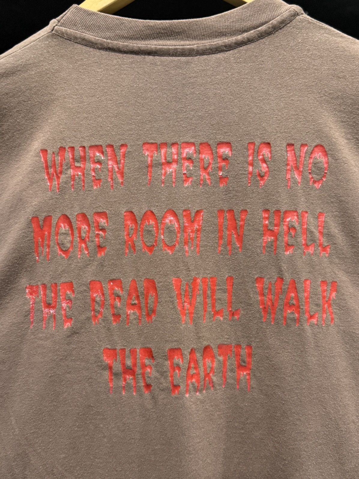 Expert Horror × Vintage Vintage 90s Skull Wording The Dead Will Walk The Earth Faded Size US L / EU 52-54 / 3 - 6 Thumbnail