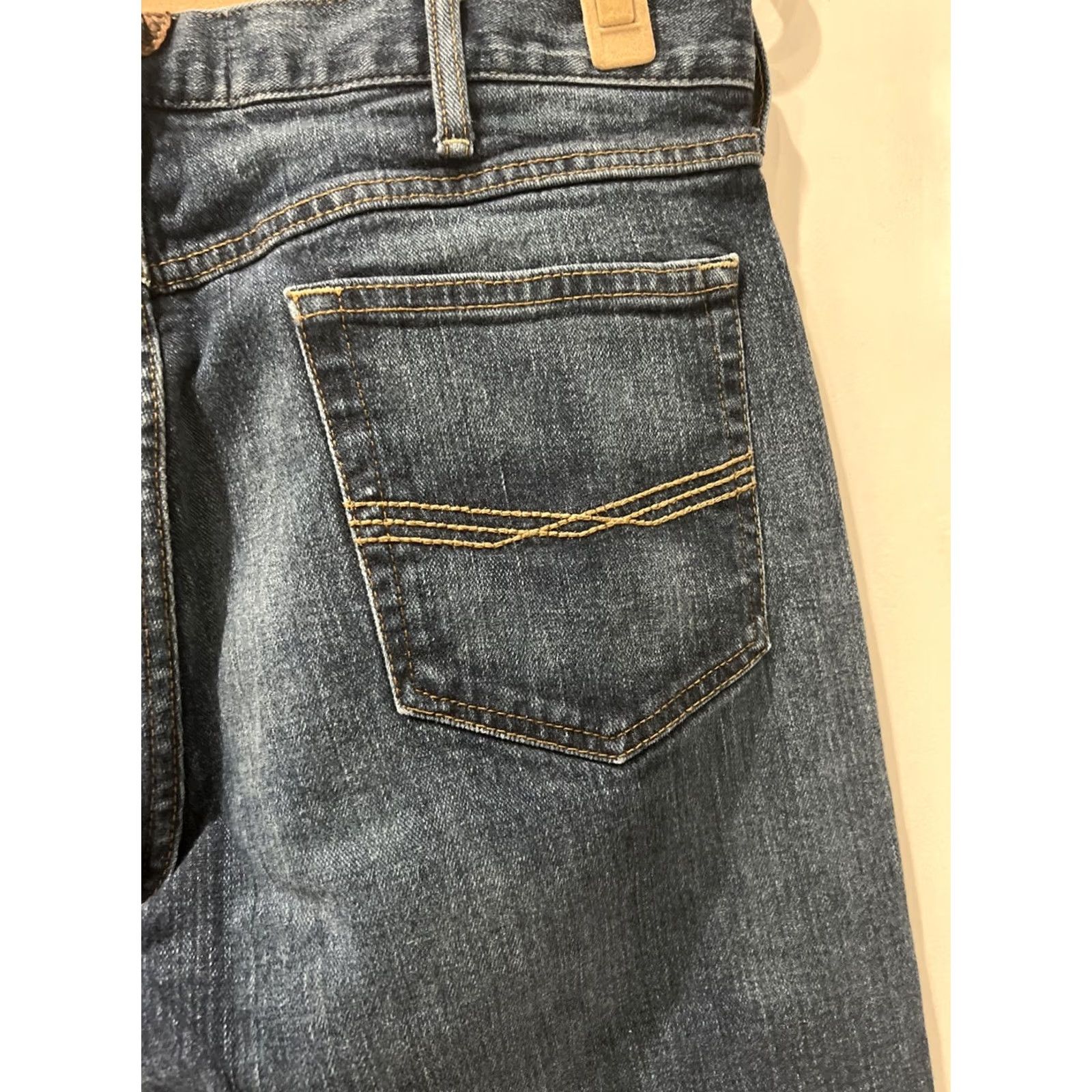 Ariat Ariat Jeans M5 Slim Straight 36x32 Mens Blue Denim Medium 5-Pocket Cowboy Workwear Logo Buffallo Nickel zipper button Leather none? Size US 36 / EU 52 - 4 Thumbnail