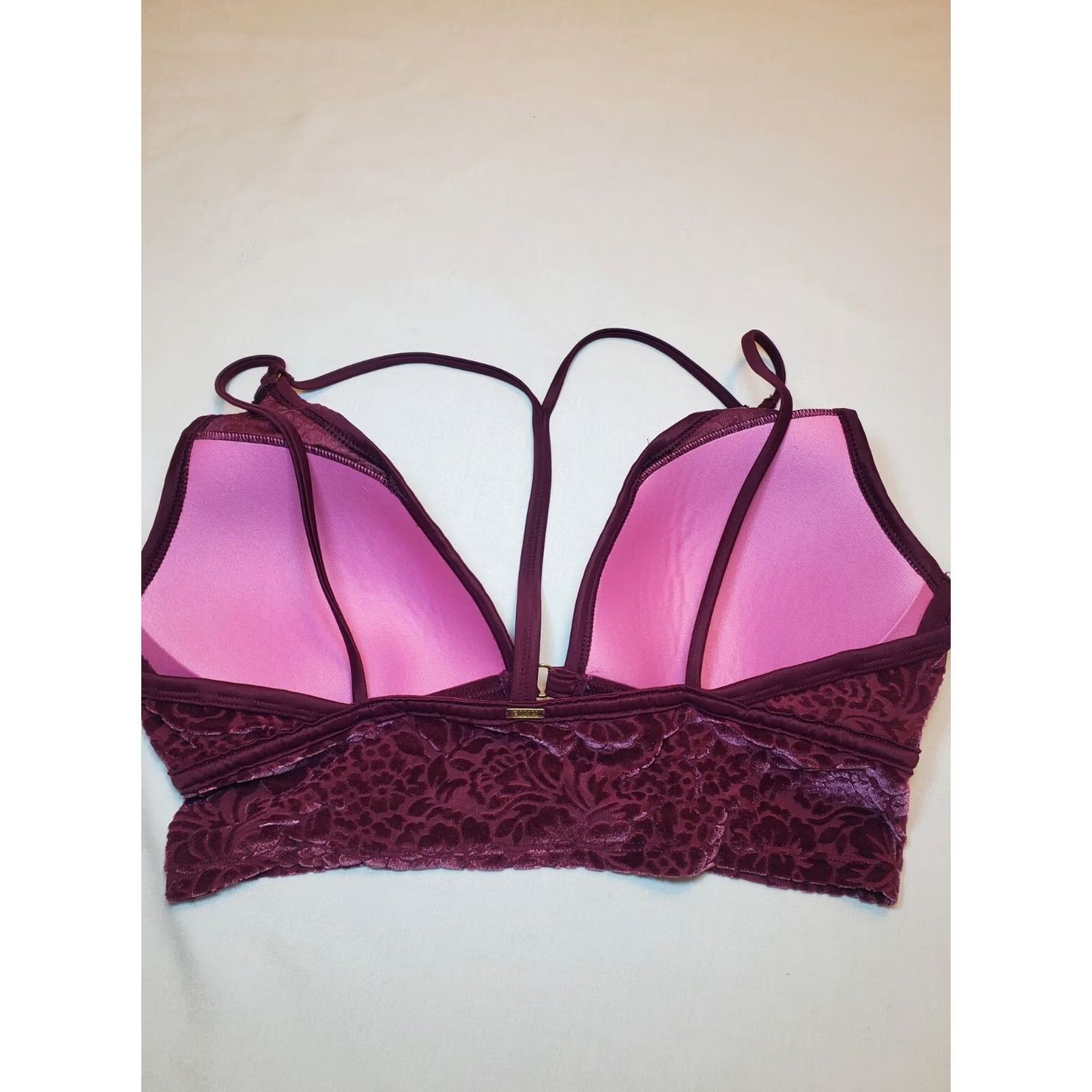 Victoria's Secret Victoria's Secret PINK Bra Medium Burgundy Plunge Padded Wireless Size ONE SIZE - 5 Thumbnail