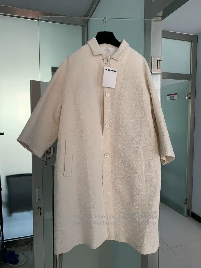 Jil Sander Jil Sander size 36 Beige round button coat Size L / US 10 / IT 46 - 1 Thumbnail