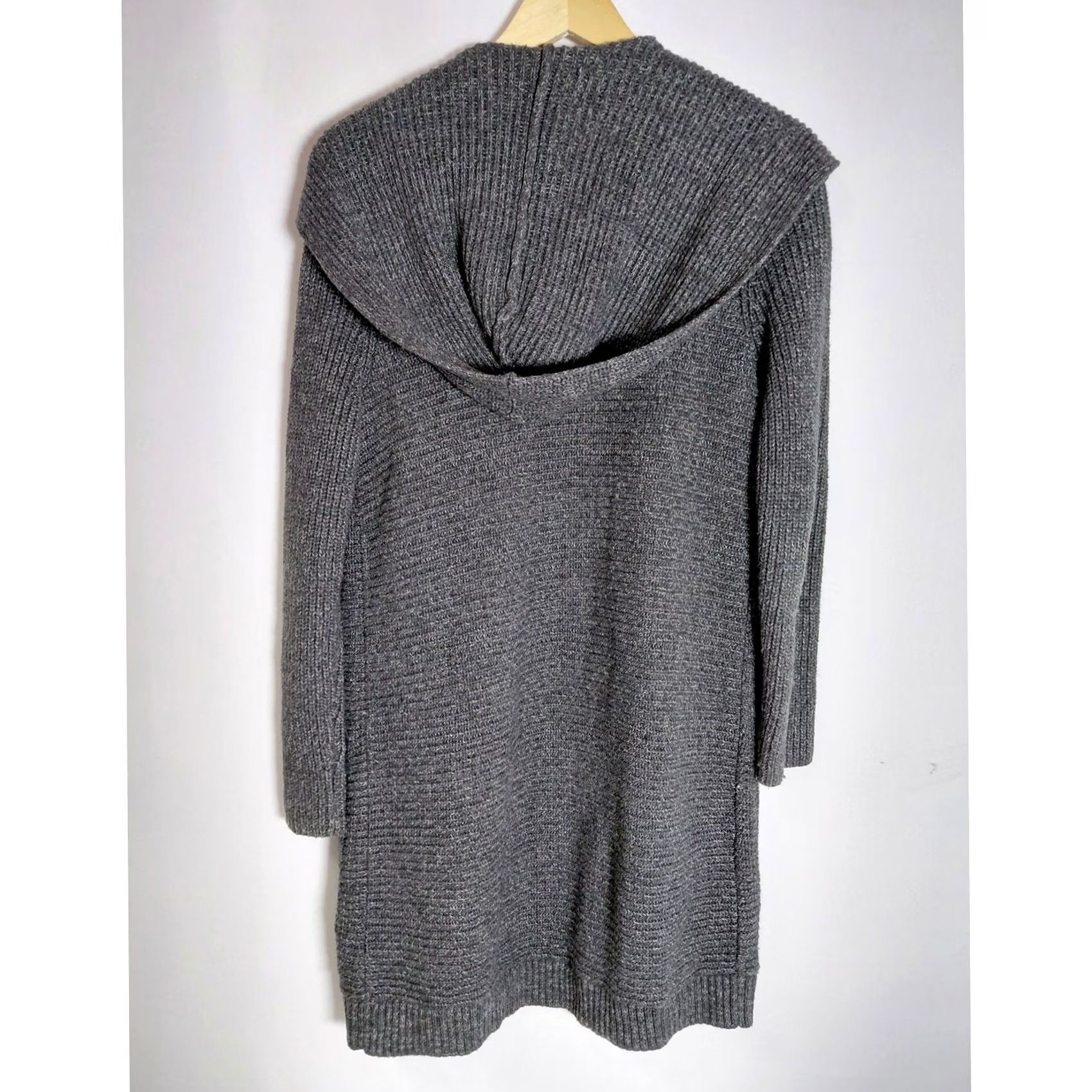Banana Republic VINTAGE? No — Banana Republic Wool Knit Hooded Cardigan Gray Solid Long Sleeve Women Size M Size M / US 6-8 / IT 42-44 - 2 Thumbnail