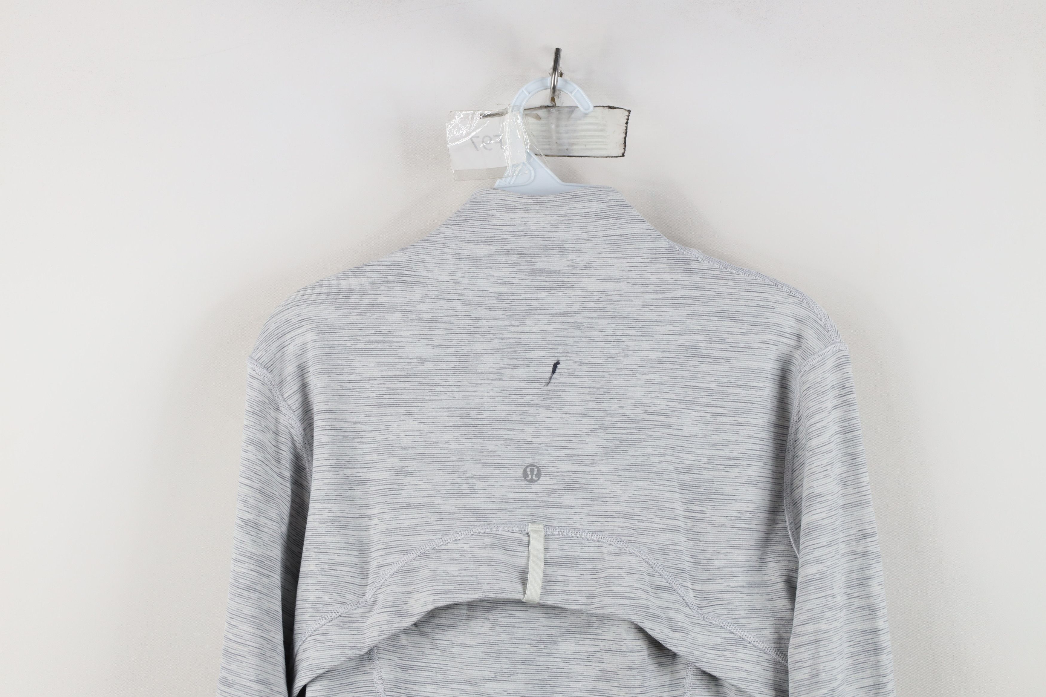 Lululemon Lululemon Yoga Define Full Zip Jacket Heather Gray Size XL / US 12-14 / IT 48-50 - 15 Thumbnail