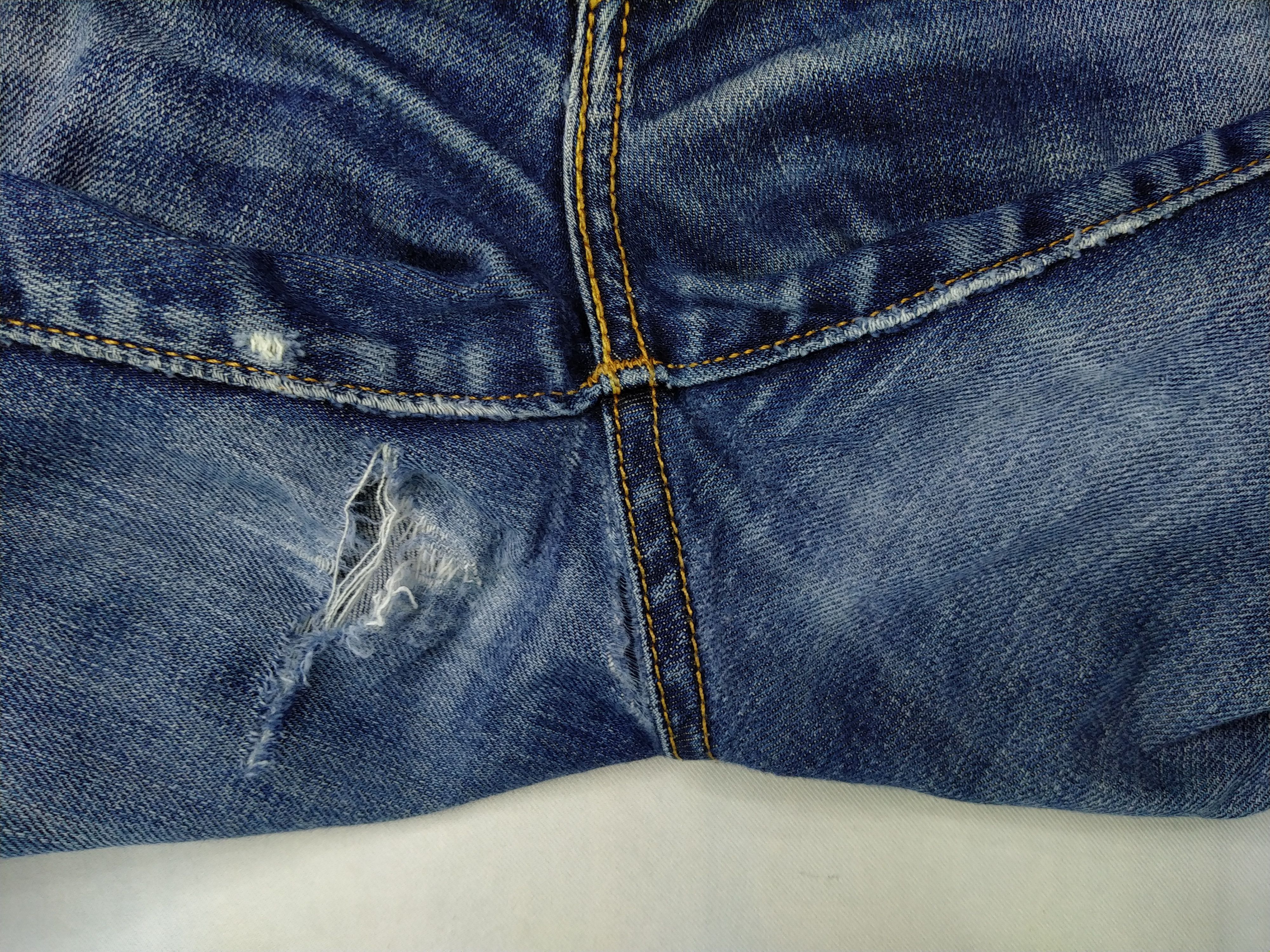 Levi's Blue Distressed Levi's 511 Denim 31x29.5 -JN225 Size US 31 - 14 Thumbnail