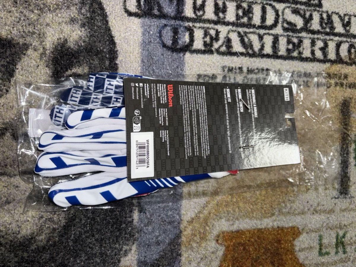 Kith × NFL Kith Wilson for NFL Receiver Gloves Size ONE SIZE - 4 Thumbnail