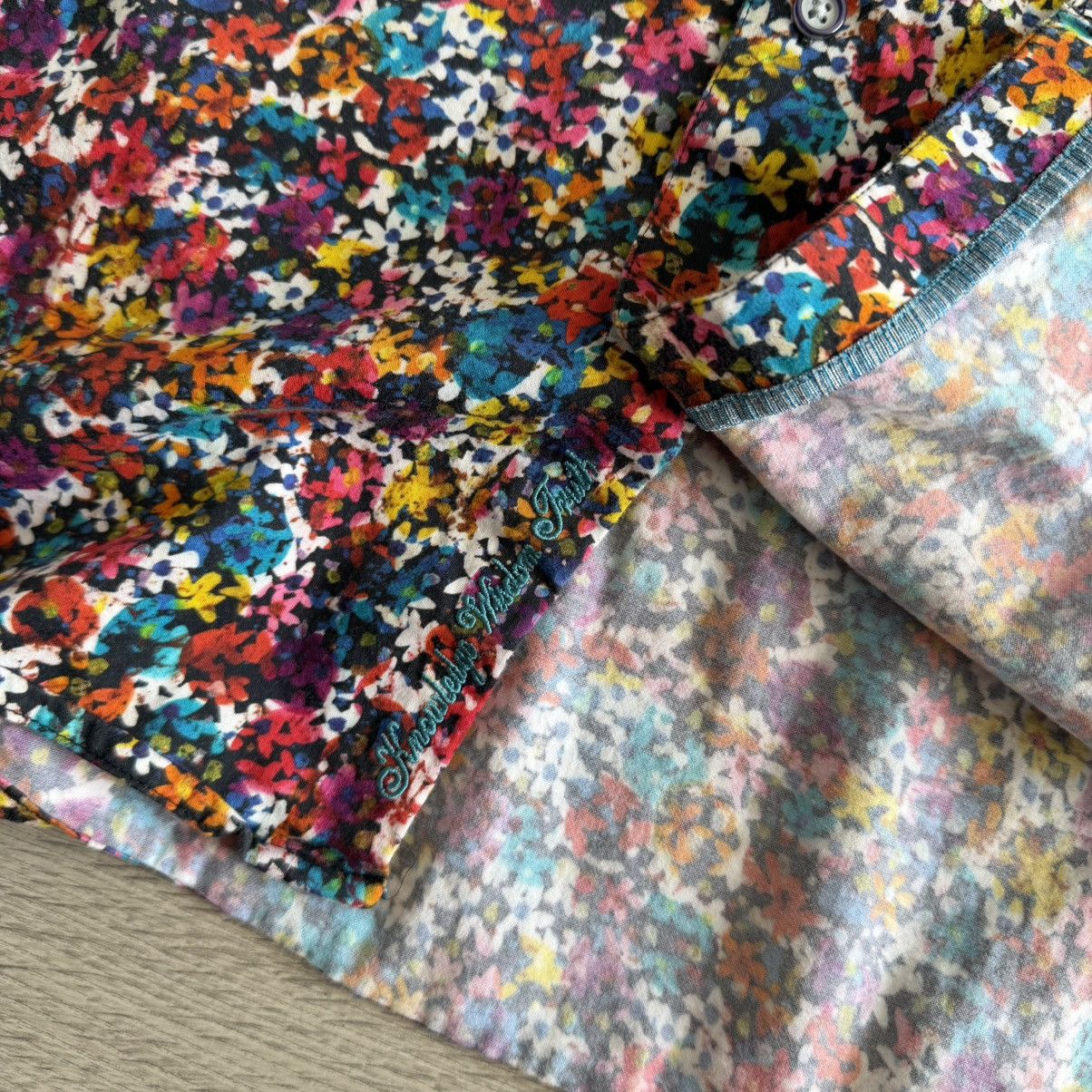 Robert Graham Robert Graham Size M Floral Print Flip Cuff Button Up Shirt Size US M / EU 48-50 / 2 - 5 Thumbnail