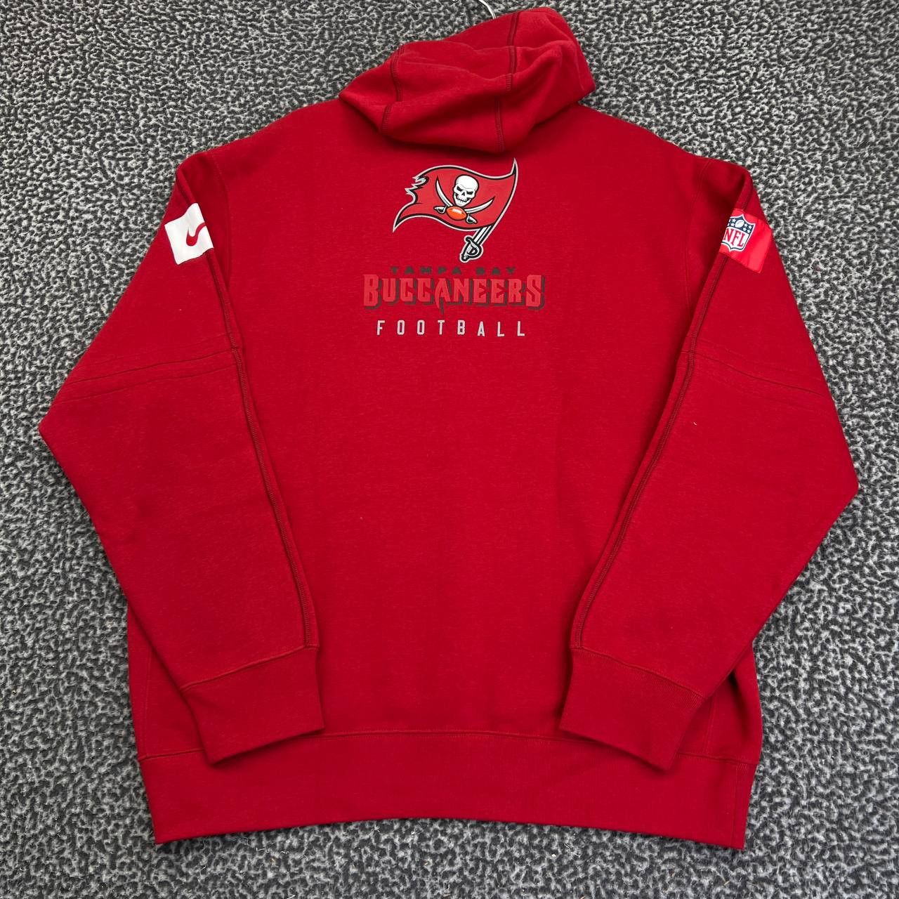 Nike Nike Hoodie Men Large Red Tampa Bay Buccaneers NFL New L Size US L / EU 52-54 / 3 - 7 Thumbnail