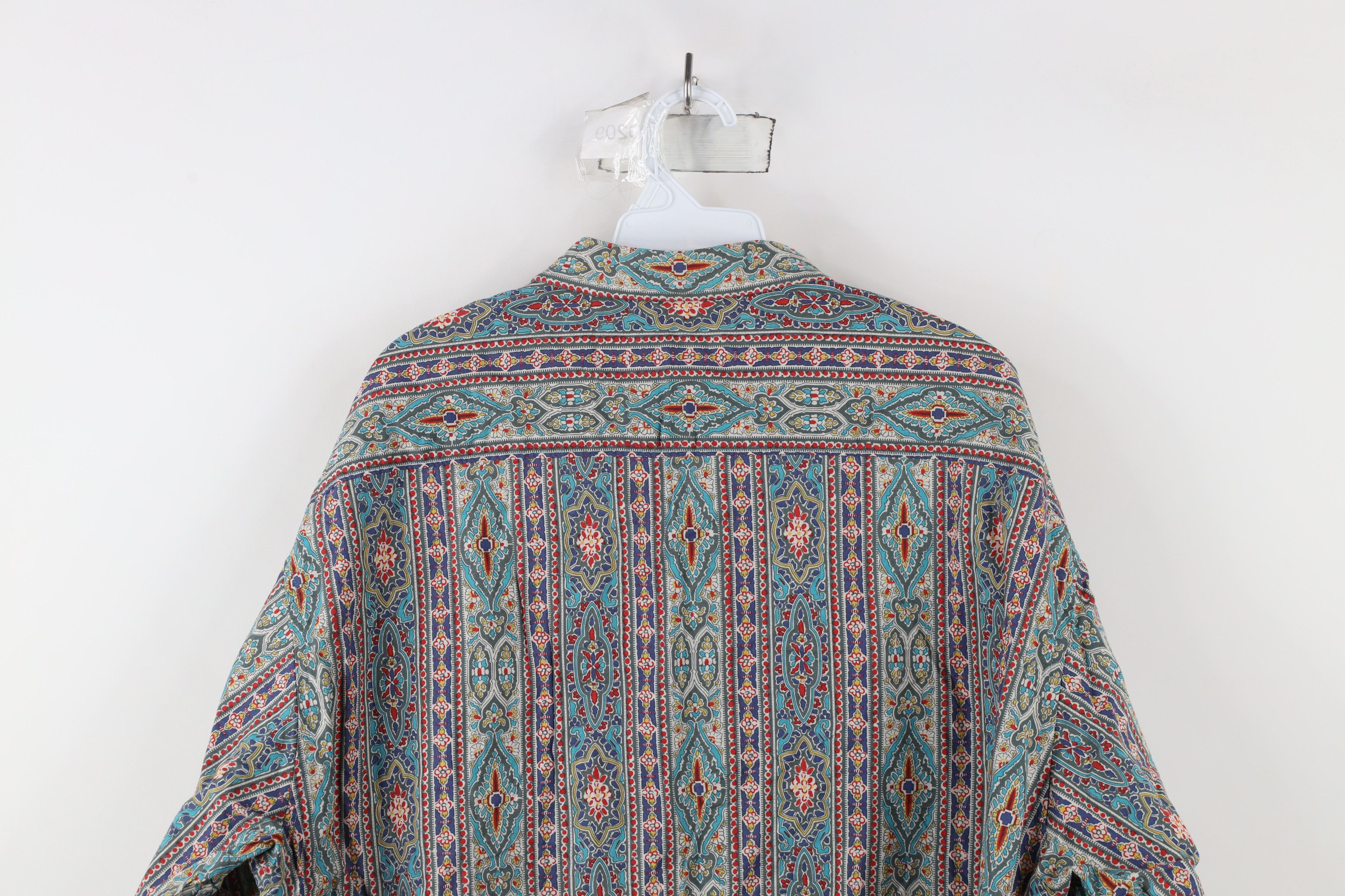 Vintage Vintage 90s Streetwear Tapestry Collared Button Shirt Size US XL / EU 56 / 4 - 9 Thumbnail