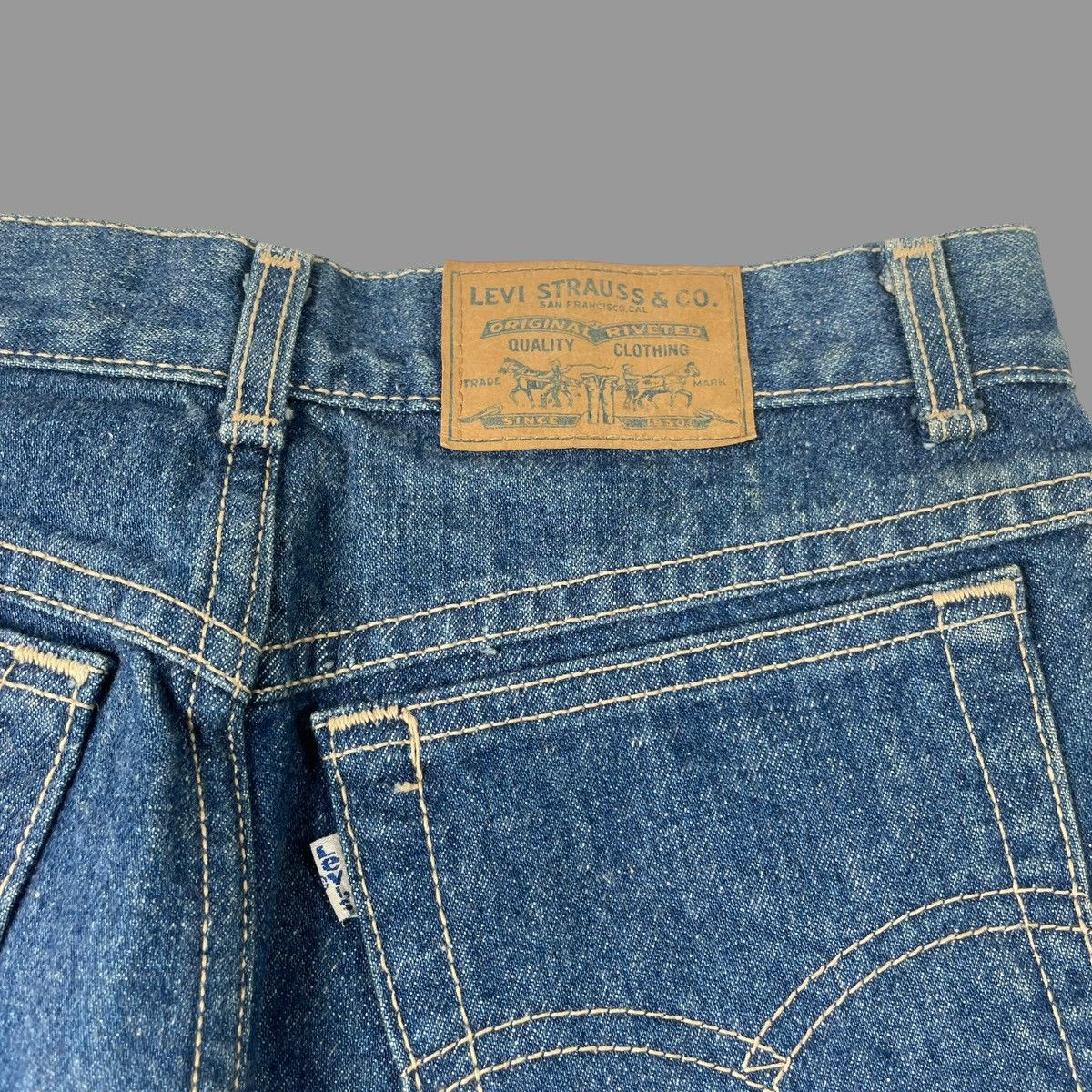 Levi's × Vintage Vintage 1980s Levi’s denim skirt Size 28" / US 6 / IT 42 - 4 Thumbnail