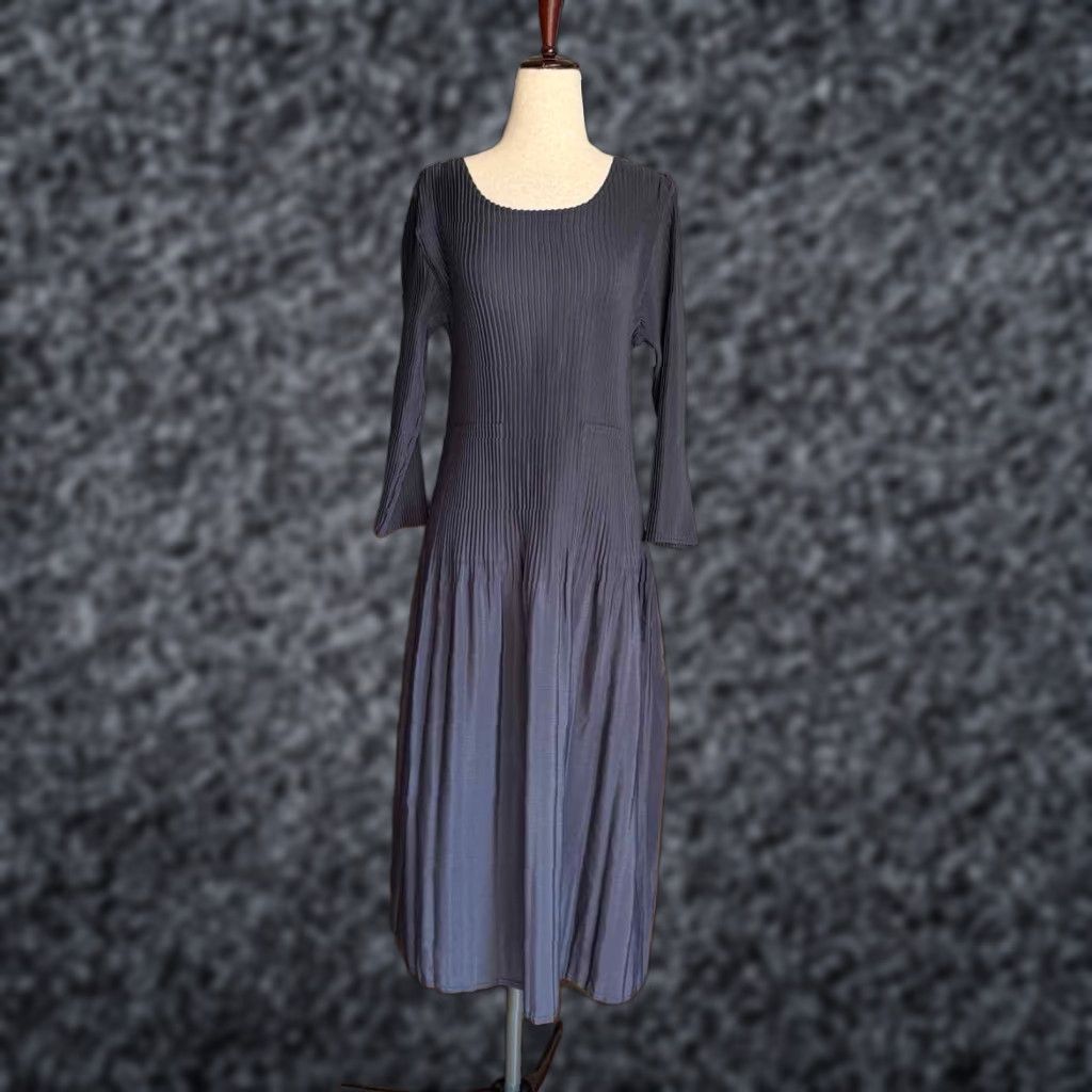 Vintage KI Meng Pleated Pleats Midi Maxi Dress Crinkle Gray/Blue Lagenlook Art O/S Lagenlook Art Size ONE SIZE - 1 Thumbnail