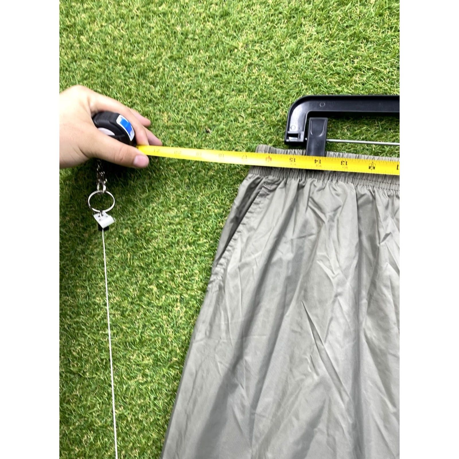 Nike Nike Trackpants Mens 2XL Olive Green Windbreaker Ankle Zip Lightweight Olive Green Nike Trackpants Mens 2XL Windbreaker Ankle Zip Lightweight Green Size US 39 - 3 Thumbnail