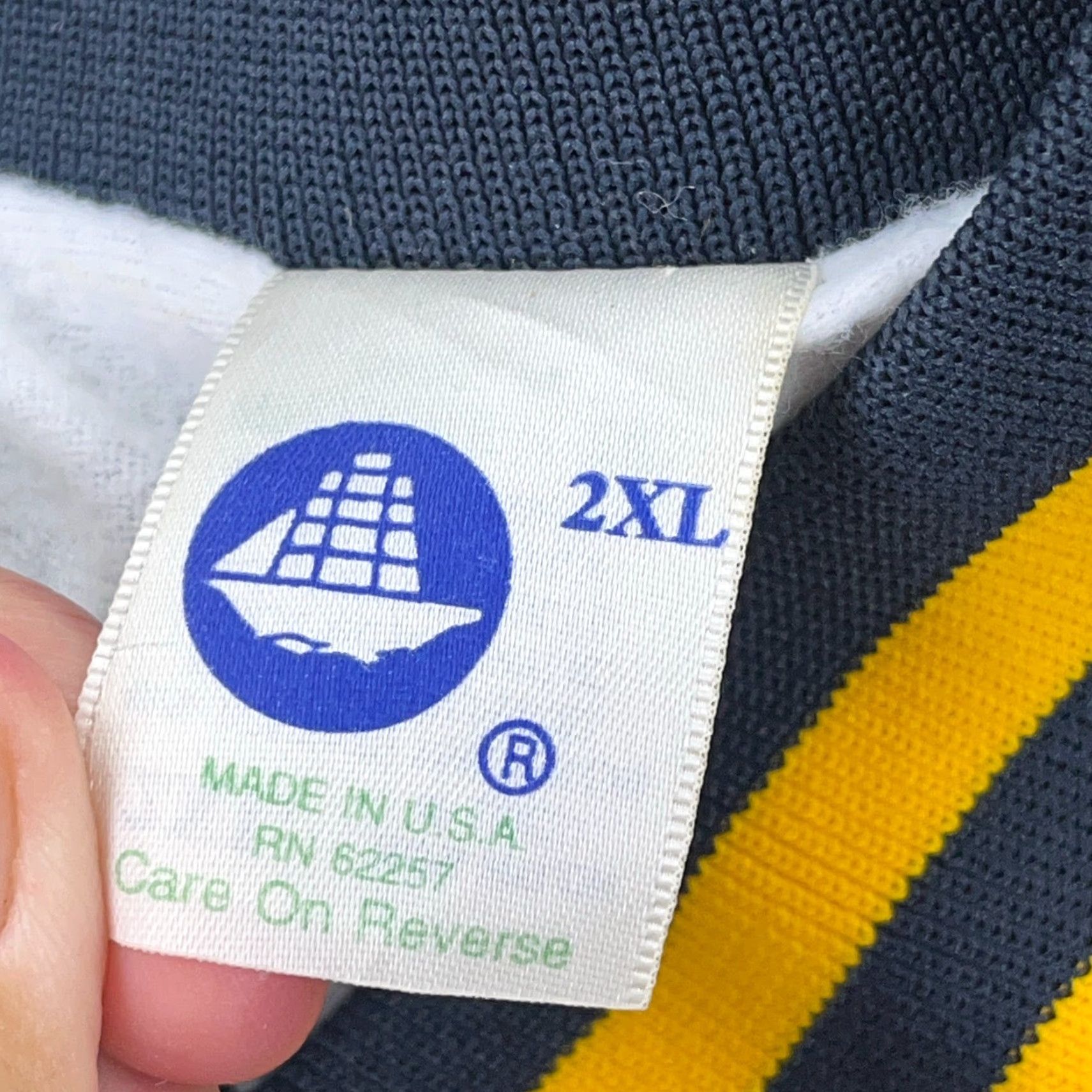 Vintage VINTAGE Satin Jacket Men 2XL Blue Yellow Bomber USA 80s / 90s - Nike T-Shirt Size US XXL / EU 58 / 5 - 2 Thumbnail