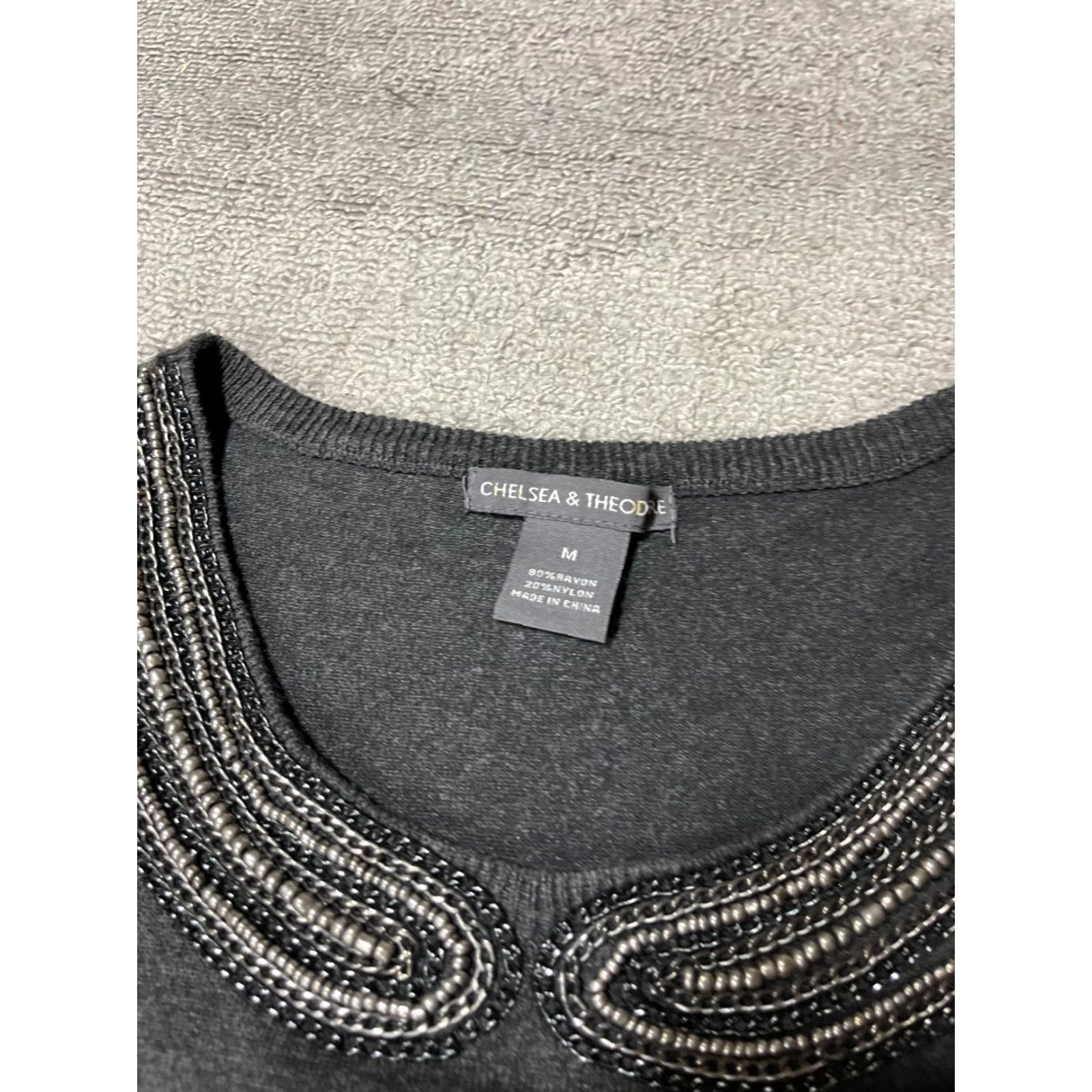 Vintage Chelsea And Theodore Top Womens M Short Sleeve Gray Blouse Shirt - V-Neck Balloon Sleeve Regular Size Medium, Gray Blouse Shirt, Women's Top Size M / US 6-8 / IT 42-44 - 4 Thumbnail