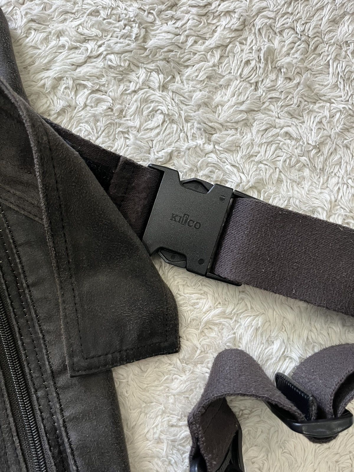 If Six Was Nine art berg "avant garde" mutltipocket utility crossbody bag Size ONE SIZE - 12 Thumbnail