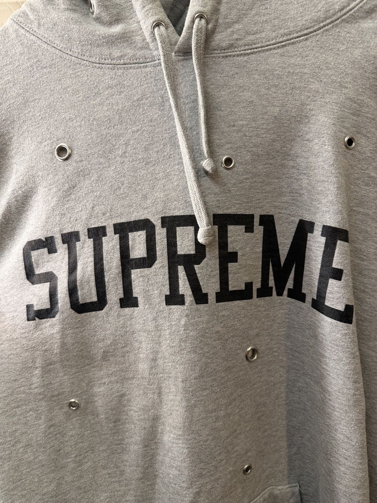 Supreme Supreme Eyelet Hooded Sweatshirt SS20 Gray Size XL Size US XL / EU 56 / 4 - 3 Thumbnail