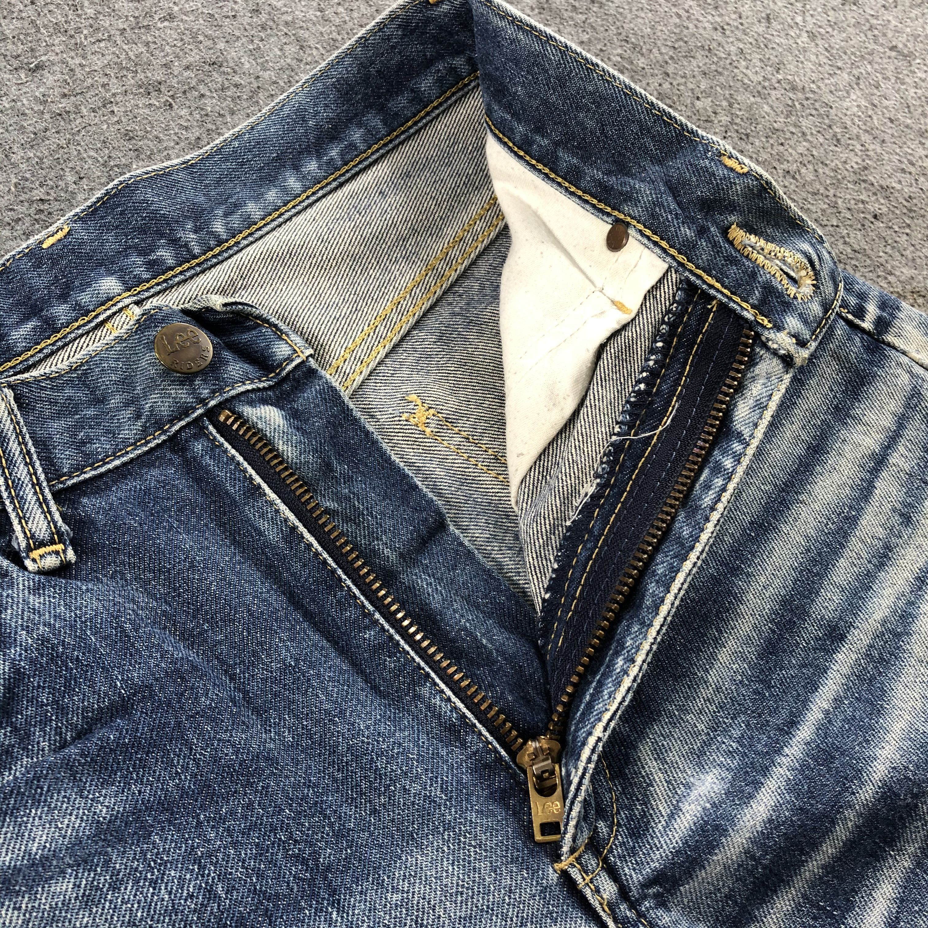 Lee Vintage Blue Wash Lee Jeans-J1733 Size US 27 - 12 Thumbnail
