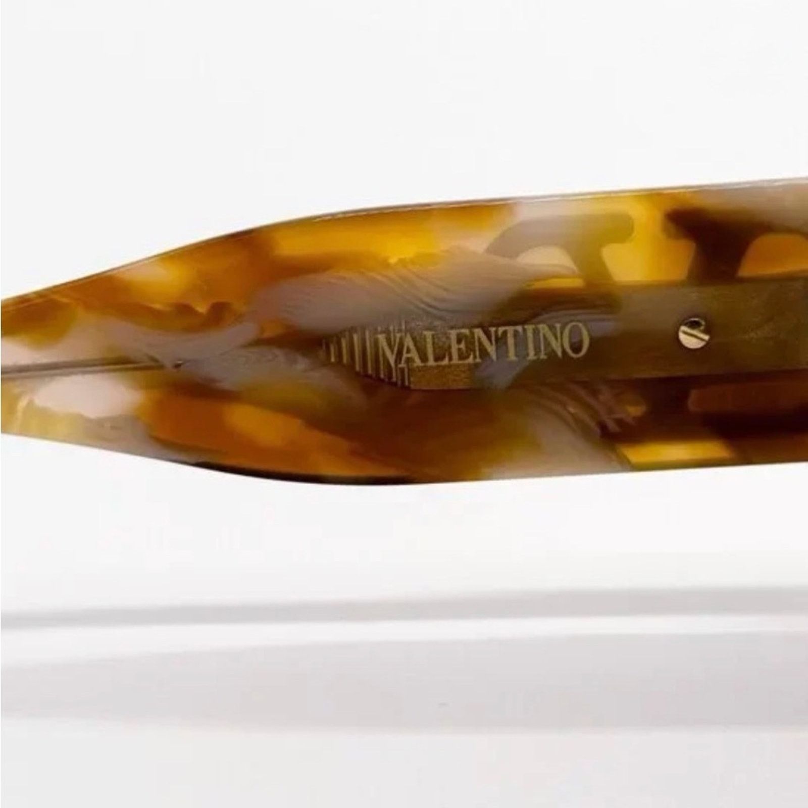 Valentino New! Valentino Women's Brown Oval Sunglasses, VLS 178D, $590 Size ONE SIZE - 6 Thumbnail