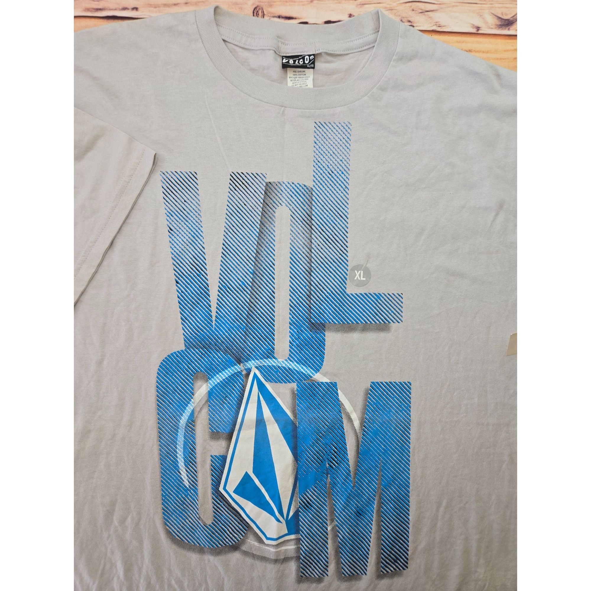 Volcom NWT Volcom Mens Silver Graphic T-Shirt XL Size US XL / EU 56 / 4 - 2 Thumbnail