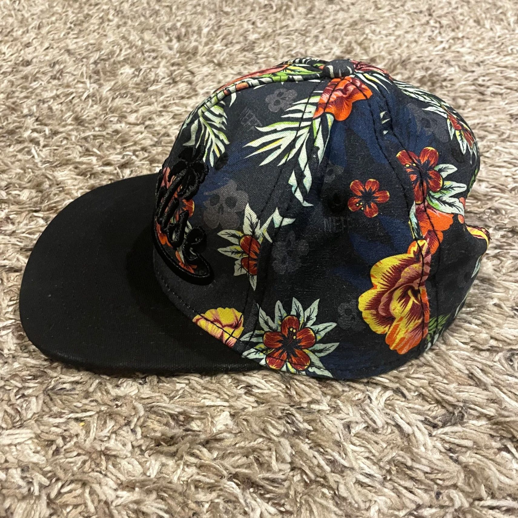 Paradise Neff Paradise Hat Flat Bill Snapback Black Floral Hawaiian Tropical Skate Men One Size Adjustable Cotton Floral Pattern Beach 90s? Size ONE SIZE - 4 Thumbnail