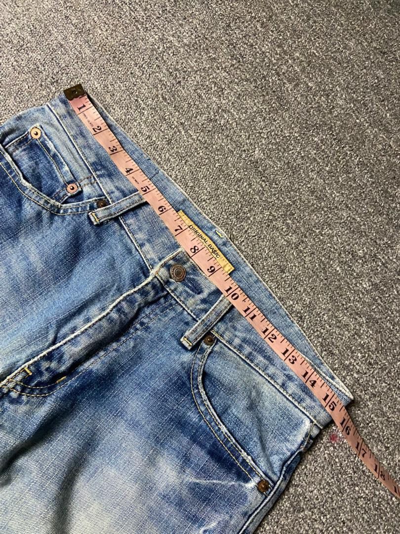 Uniqlo Uniqlo Original Basic Regular Fit Straight Jeans (175) Size US 31 - 7 Thumbnail