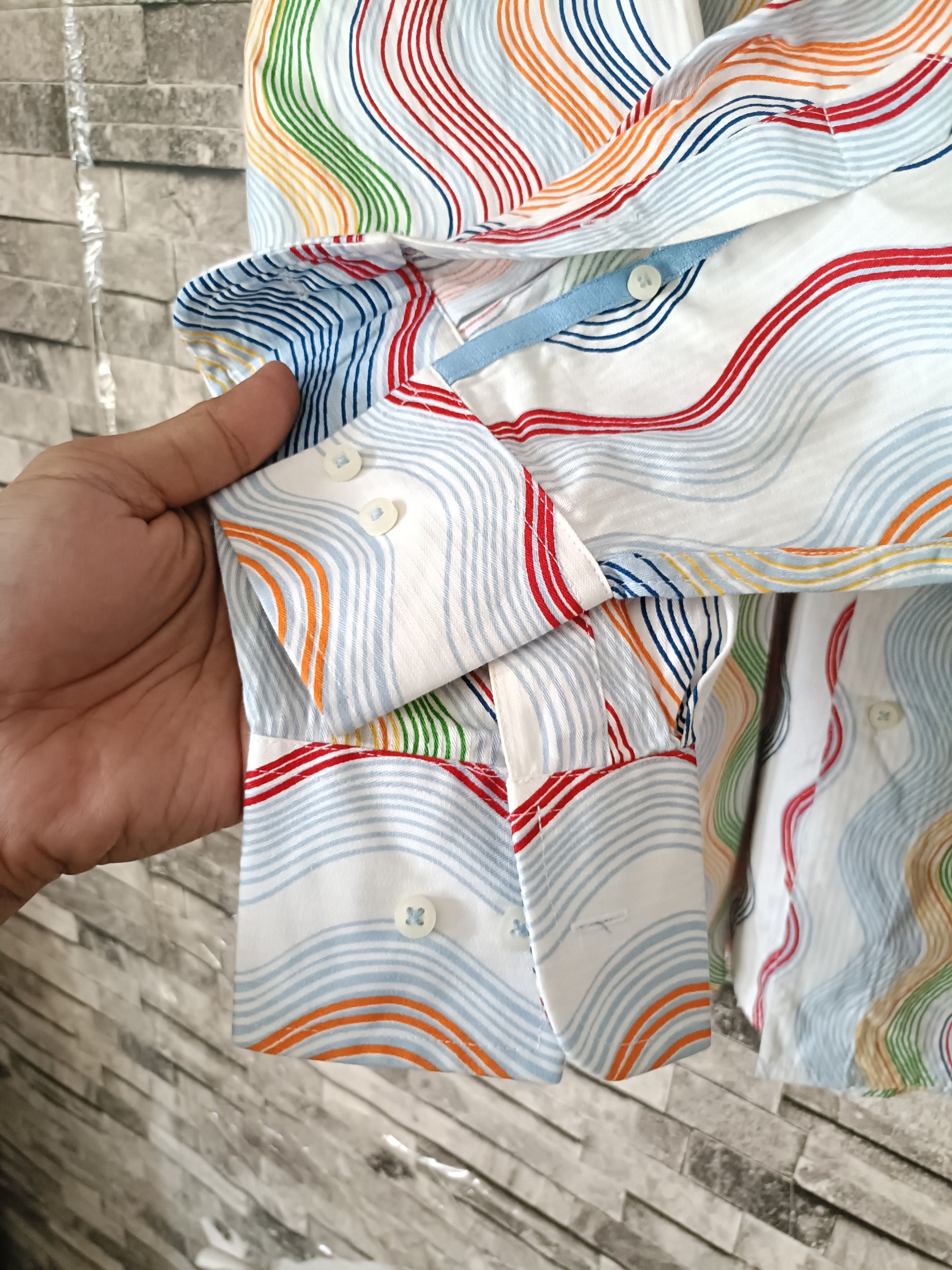 Enyce Enyce multi color wavy Y2K button shirt Size US L / EU 52-54 / 3 - 3 Thumbnail