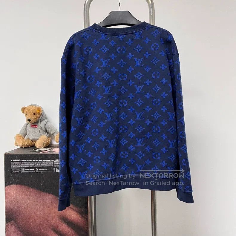 Louis Vuitton Louis Vuitton Full logo flocked sweatshirt Size US M / EU 48-50 / 2 - 2 Thumbnail