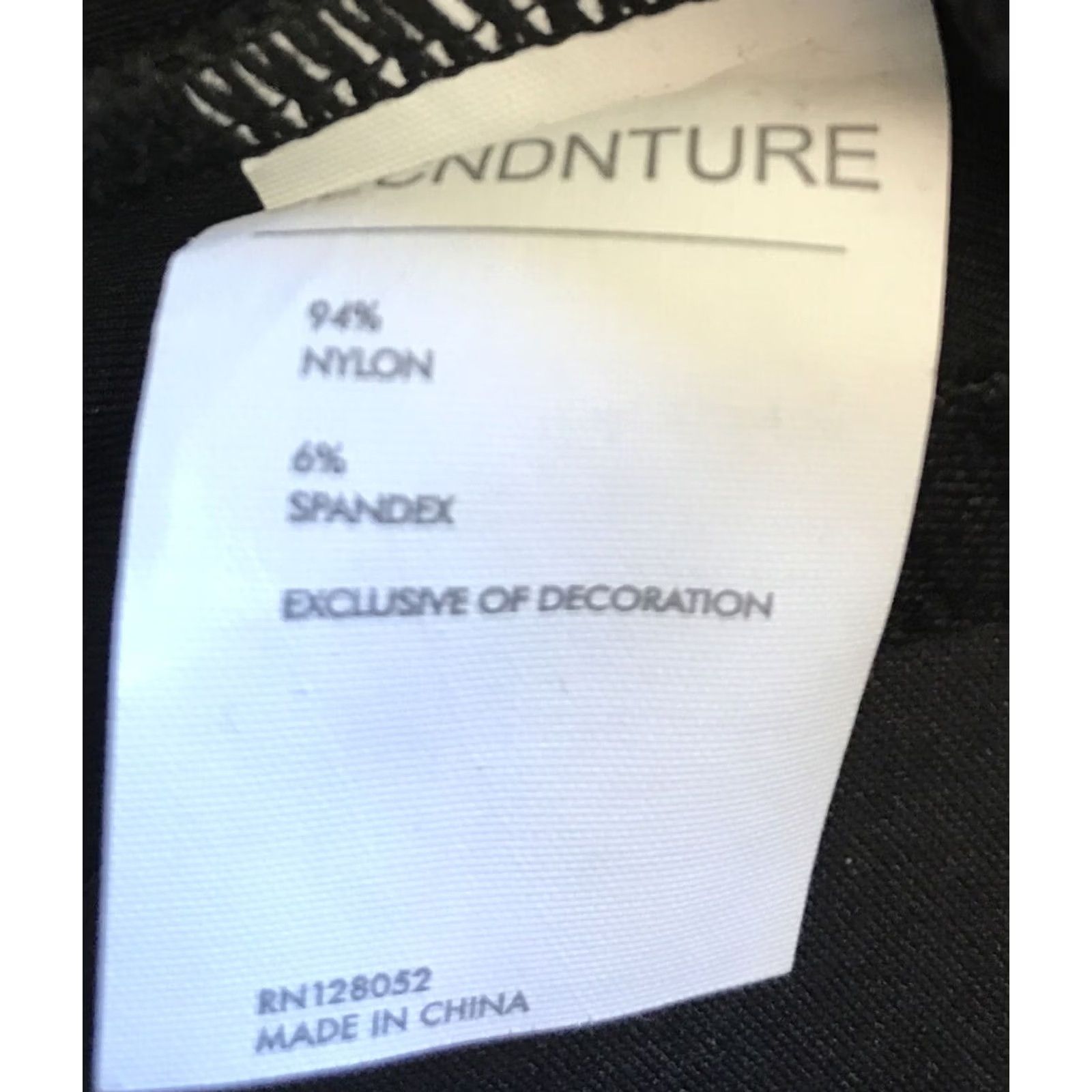 Vintage Secndnture XS Black Sports Bra Women's XS Adjustable Strap Lightly Padded NWT Medium Support Size ONE SIZE - 4 Thumbnail
