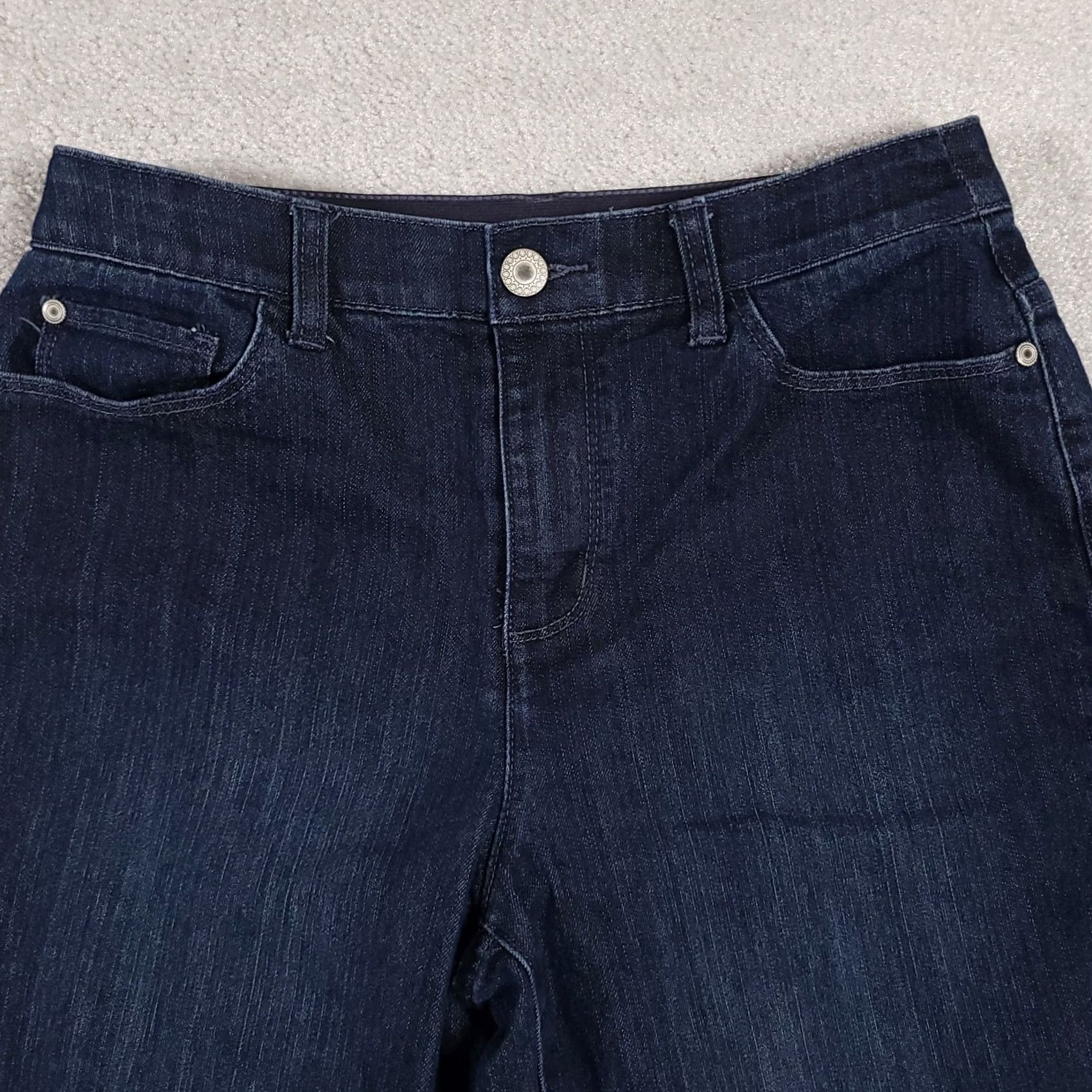 Vintage Christopher & Banks Capri Jeans Women's 4 Regular Denim Dark Wash Elastic Waist 5-Pocket Blue Jeans Size 27" / US 4 / IT 40 - 3 Thumbnail