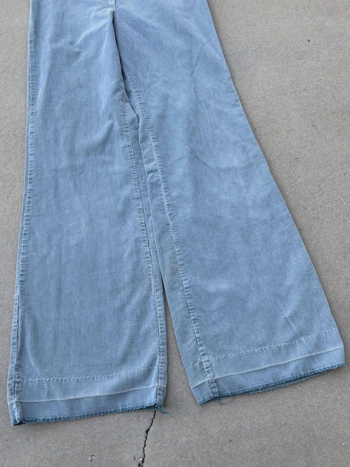 Vintage 1970s Faded Green Corduroy Flare Pant Size 27" / US 4 / IT 40 - 6 Thumbnail