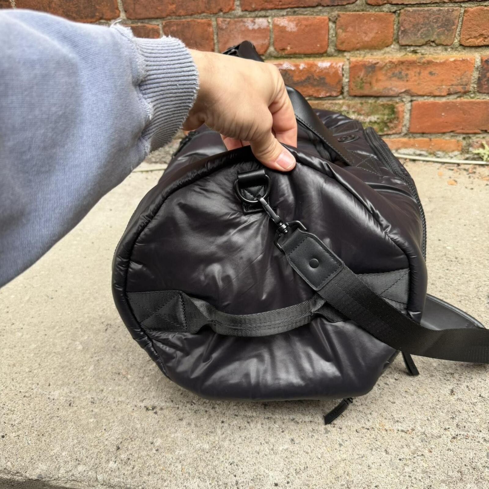 Other Joan & David black puffer nylon quilted weekender duffle bag Size ONE SIZE - 5 Thumbnail