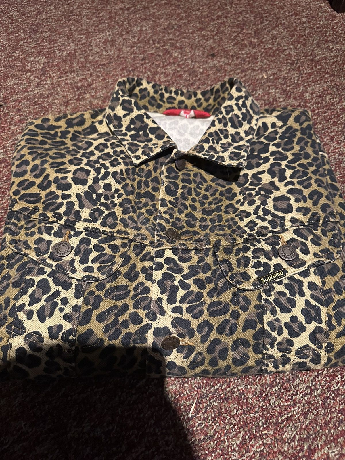 Supreme Supreme Leopard Denim Trucker Jacket Size US XL / EU 56 / 4 - 5 Thumbnail