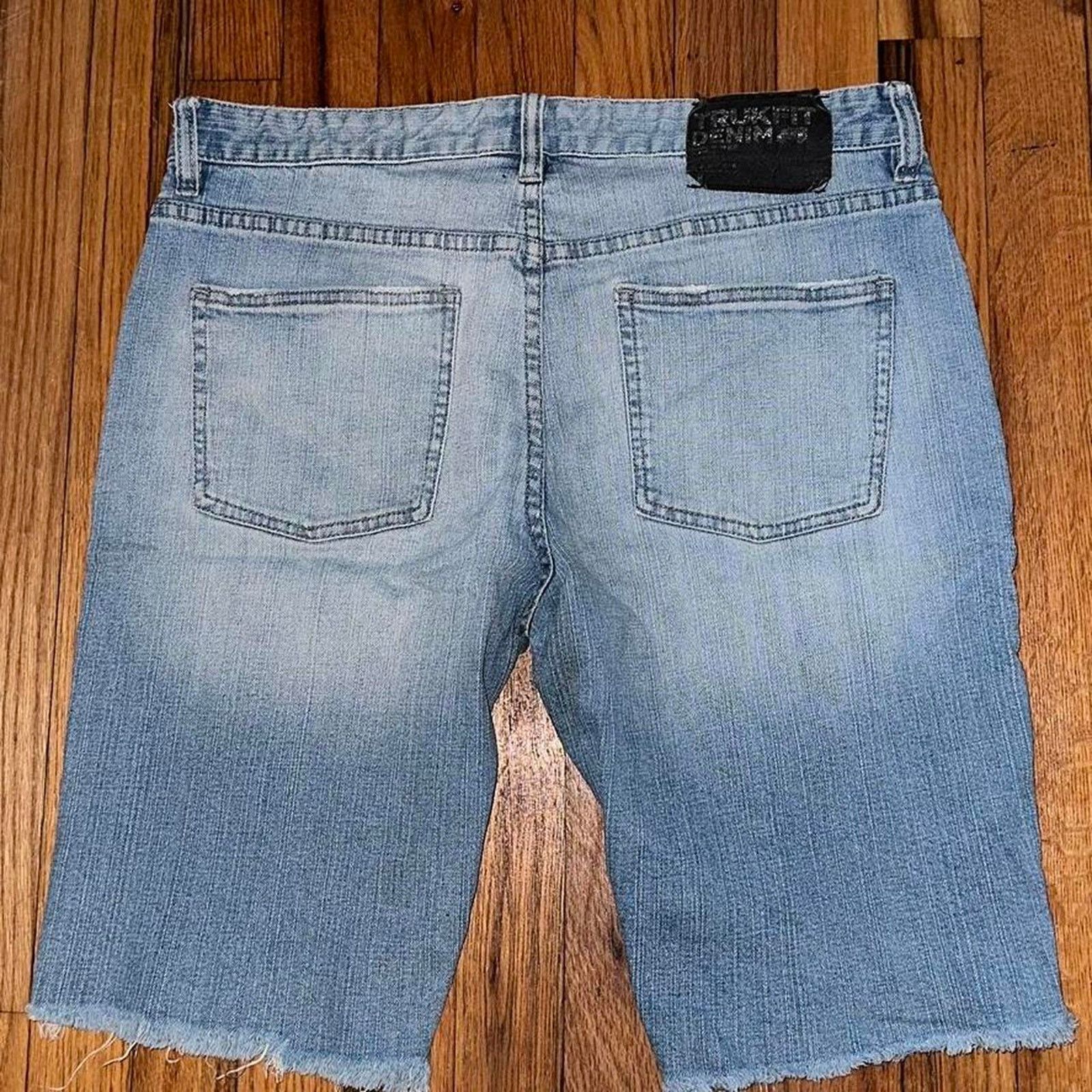 TRUKFIT Trukfit Denim Distressed Cut Off Denim Jorts Skate size 32 Size US 32 / EU 48 - 2 Thumbnail