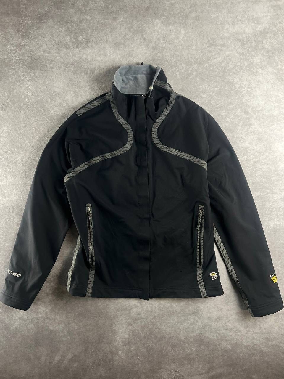 Mountain Hardwear Vintage Mountain Hardwear Conduit Softshell Jacket Women’s S Size S / US 4 / IT 40 - 1 Thumbnail