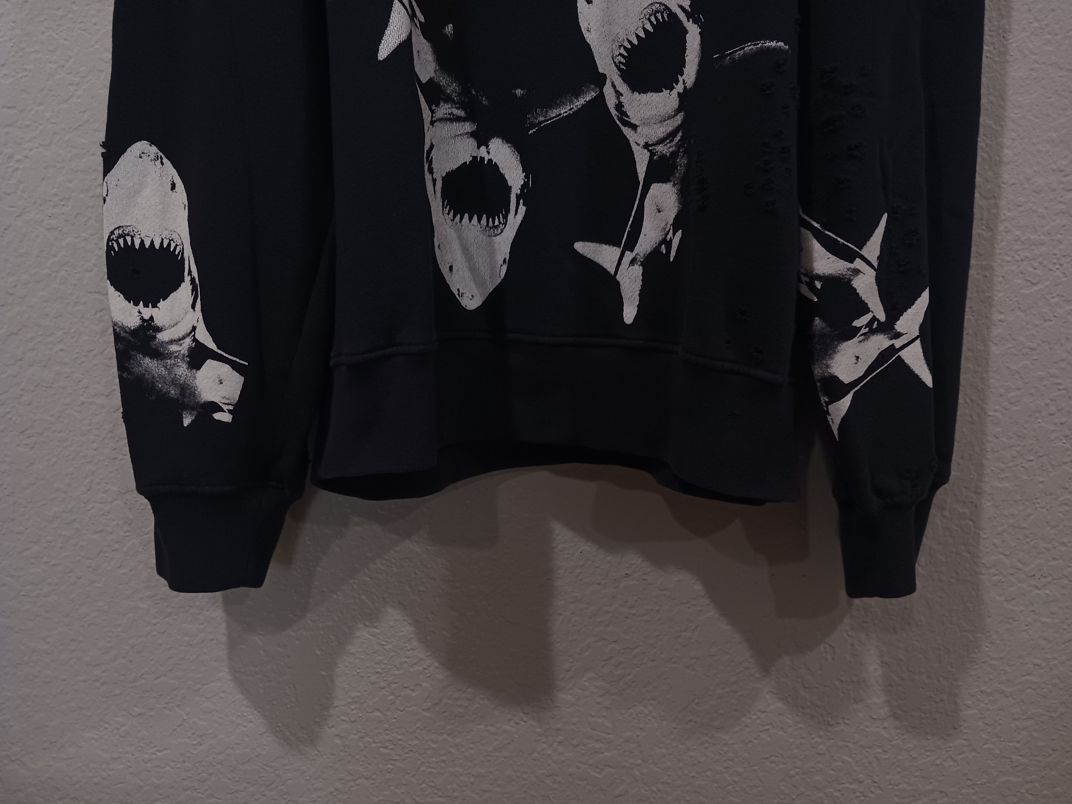 Amiri Amiri "Shark Cluster" SS18 Shotgun Distressed Sweatshirt Size US L / EU 52-54 / 3 - 16 Thumbnail