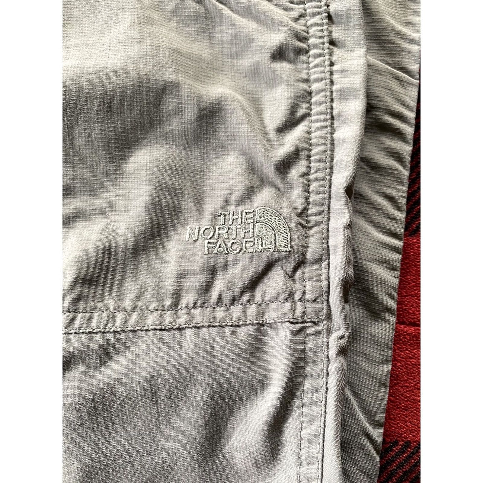 The North Face The North Face Women Pants Hiking Pants Size 12 Gray Windbreaker Size 34" / US 12 / IT 48 - 4 Thumbnail