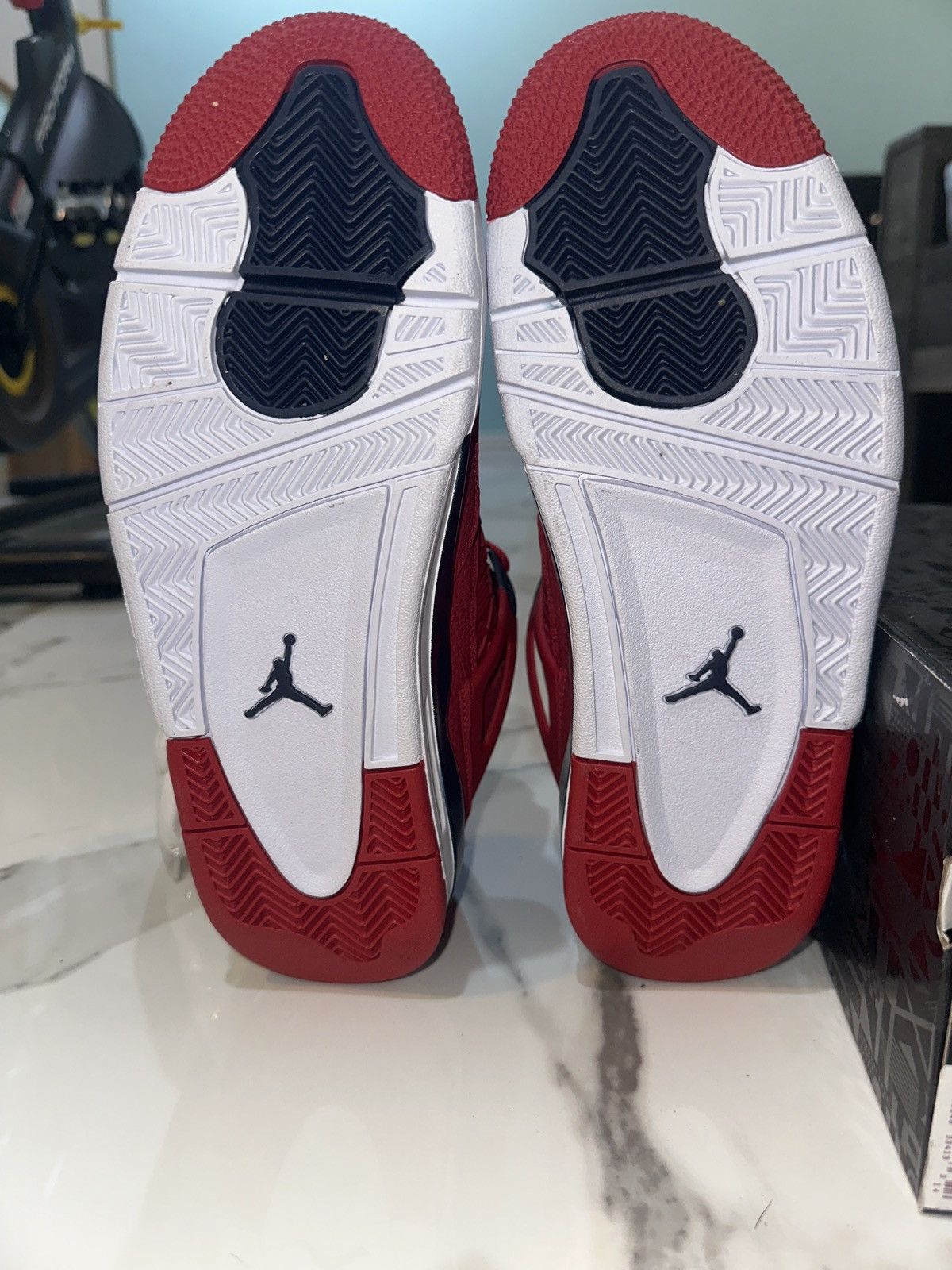 Jordan Brand × Nike Jordan 4 Fiba Size US 8 / EU 41 - 5 Thumbnail