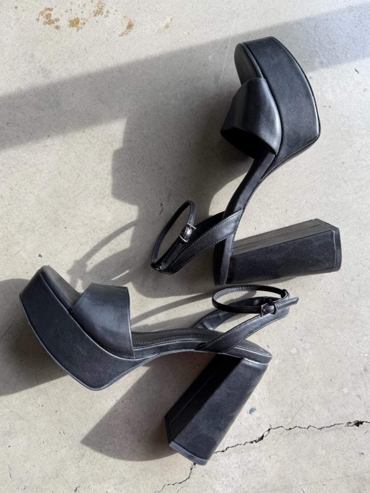 Other Stradivarius / Platform Heels / Black Ankle Strap Size US 6.5 / IT 36.5 - 9 Thumbnail