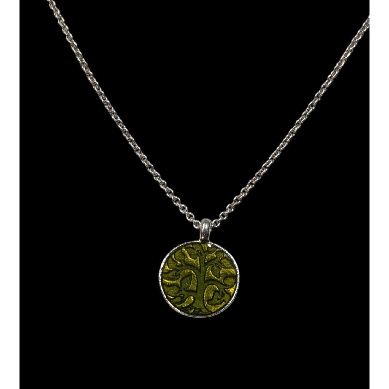 Other Baked Beads Floral Reversible Green And Silver Tone Pendant Size ONE SIZE - 2 Thumbnail