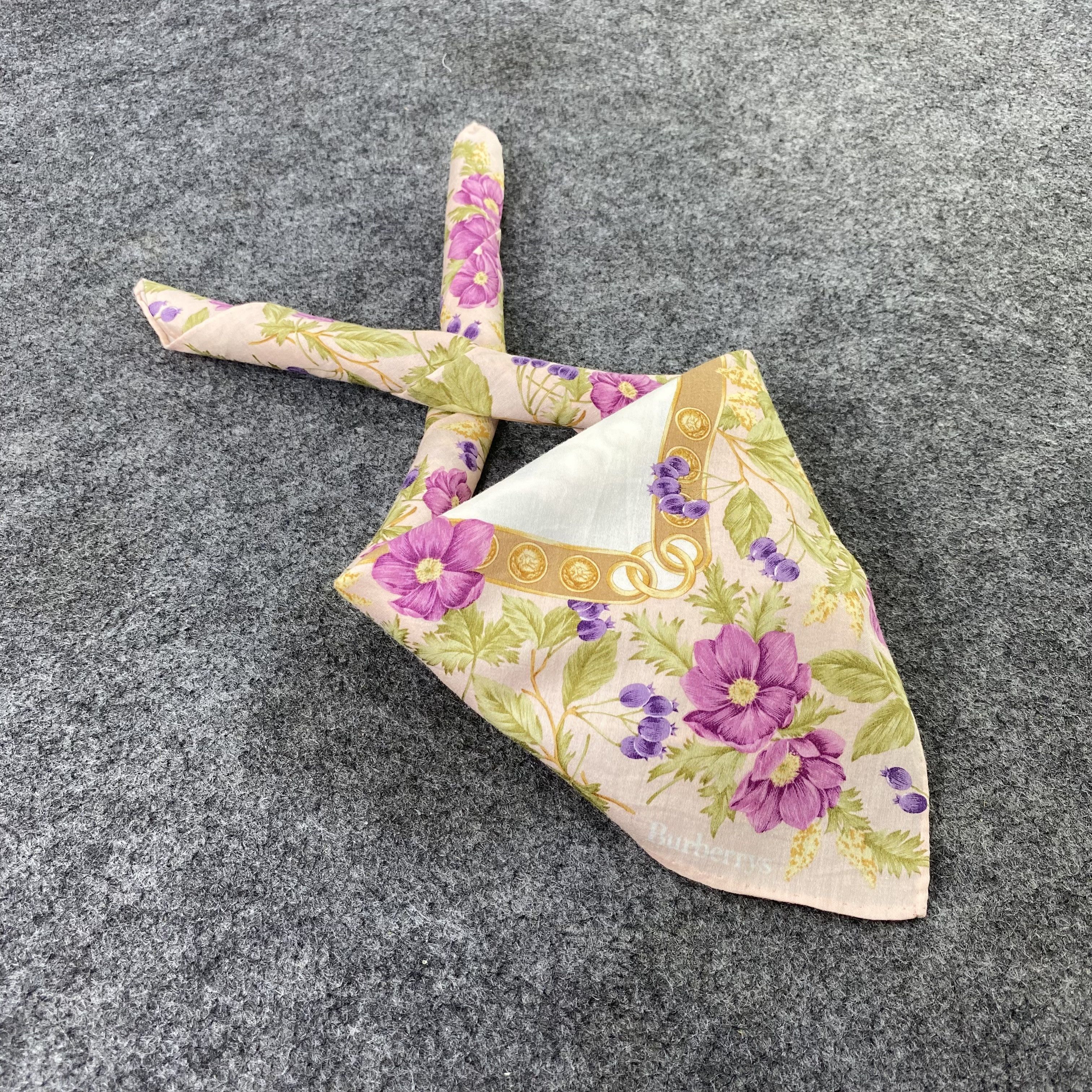 Burberry Burberry Handkerchief / Bandana / Neckerchief-B879 Size ONE SIZE - 1 Thumbnail