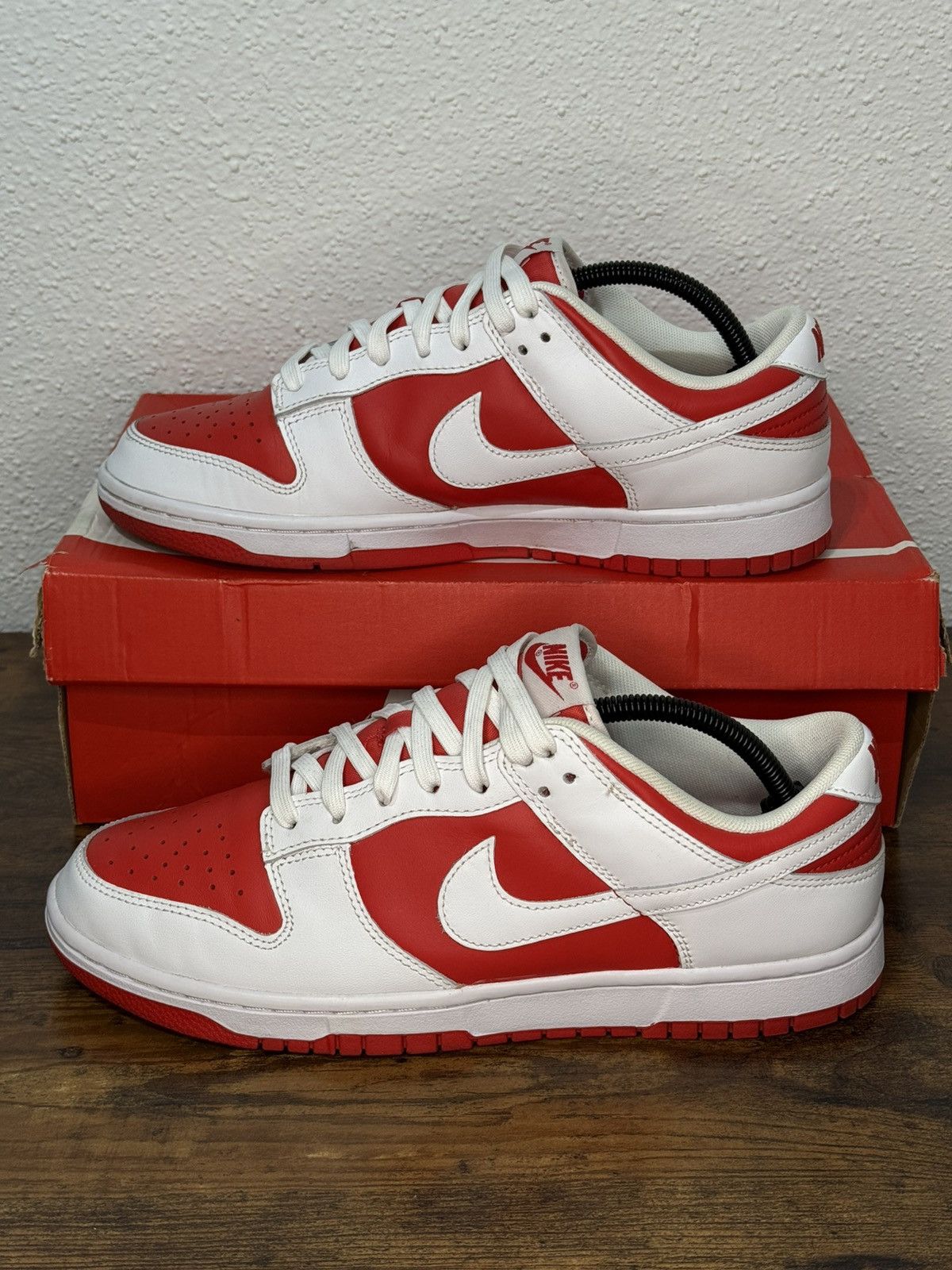 Nike Nike Dunk Low Championship Red size 9.5 Size US 9.5 / EU 42-43 - 7 Thumbnail