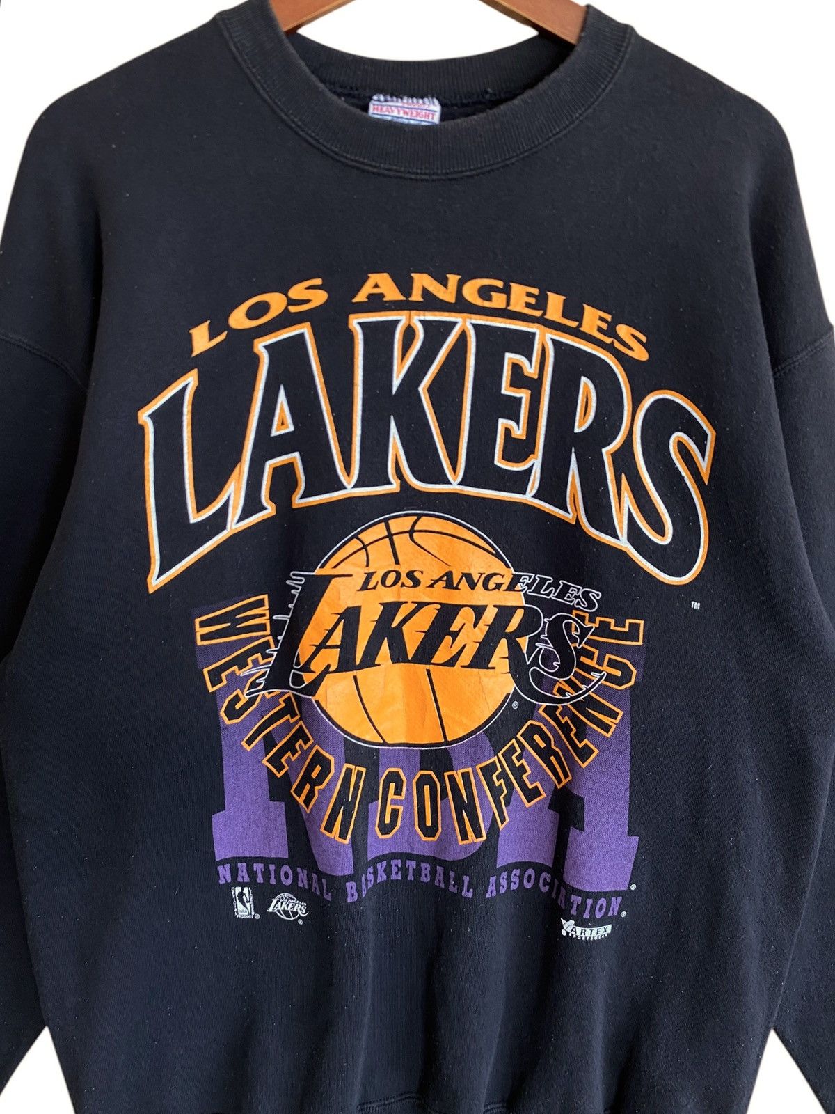 NBA Rare Vintage NBA Team Los Angeles Lakers Sweatshirt 1990s Size US L / EU 52-54 / 3 - 3 Thumbnail