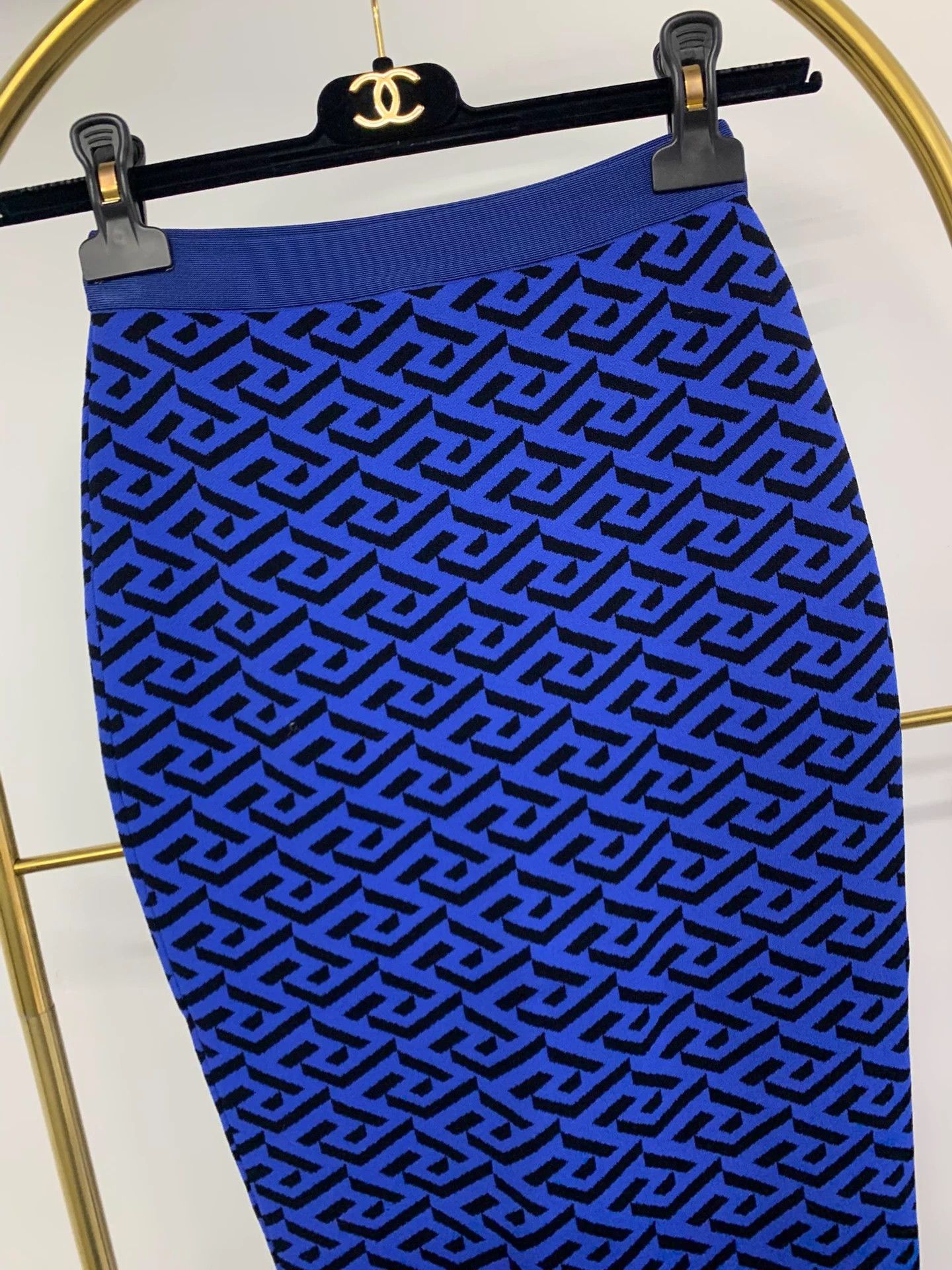 Versace Versace blue knit midi skirt 36 new Size 26" / US 2 / IT 38 - 2 Thumbnail
