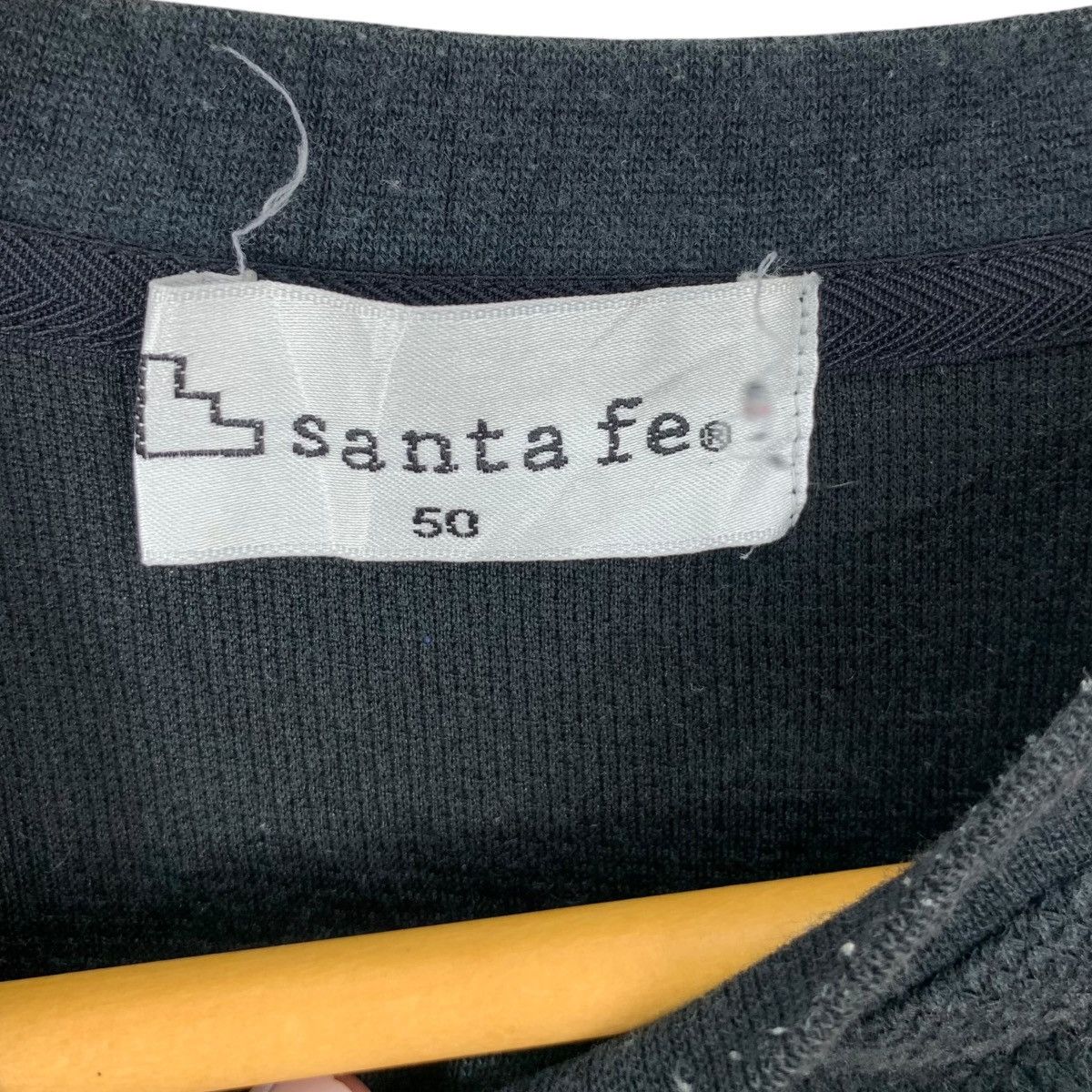 Vintage Vintage SANTA FE JAPAN Embroidered Logo Tee Shirt Top Size L / US 10 / IT 46 - 7 Thumbnail