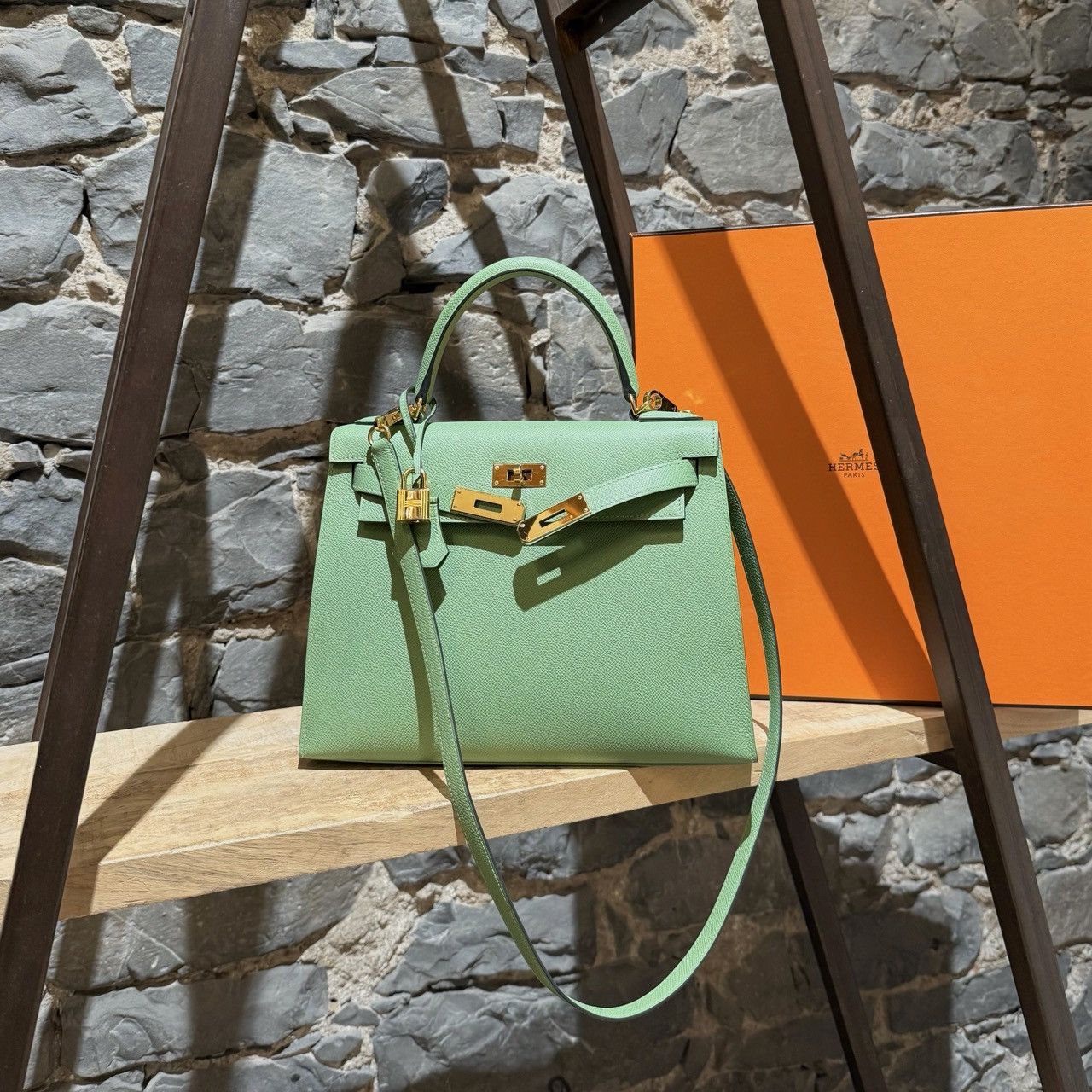 Hermes Hermès 2021 Criquet Green Epsom Kelly II Sellier 28 GHW Bag Size ONE SIZE - 1 Thumbnail