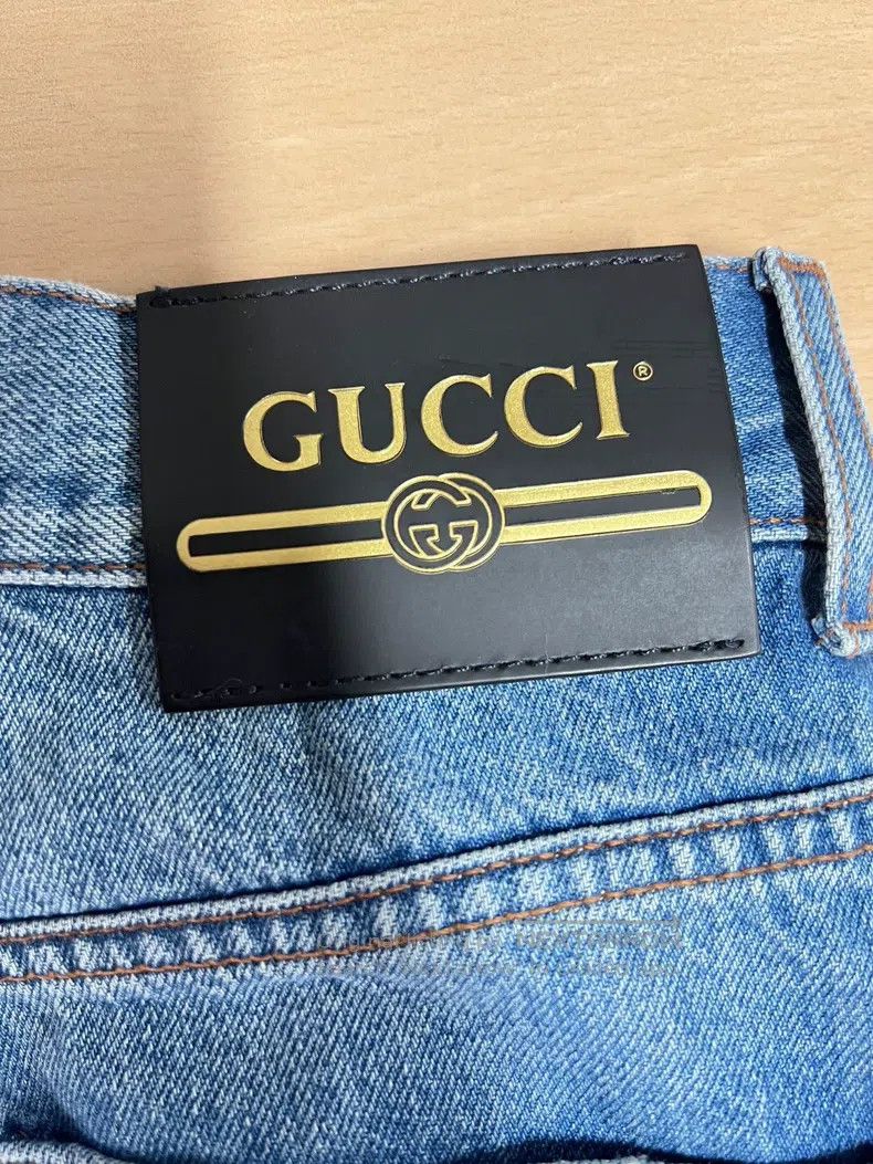 Gucci Gucci Apple logo denim shorts Size 26" / US 2 / IT 38 - 8 Thumbnail