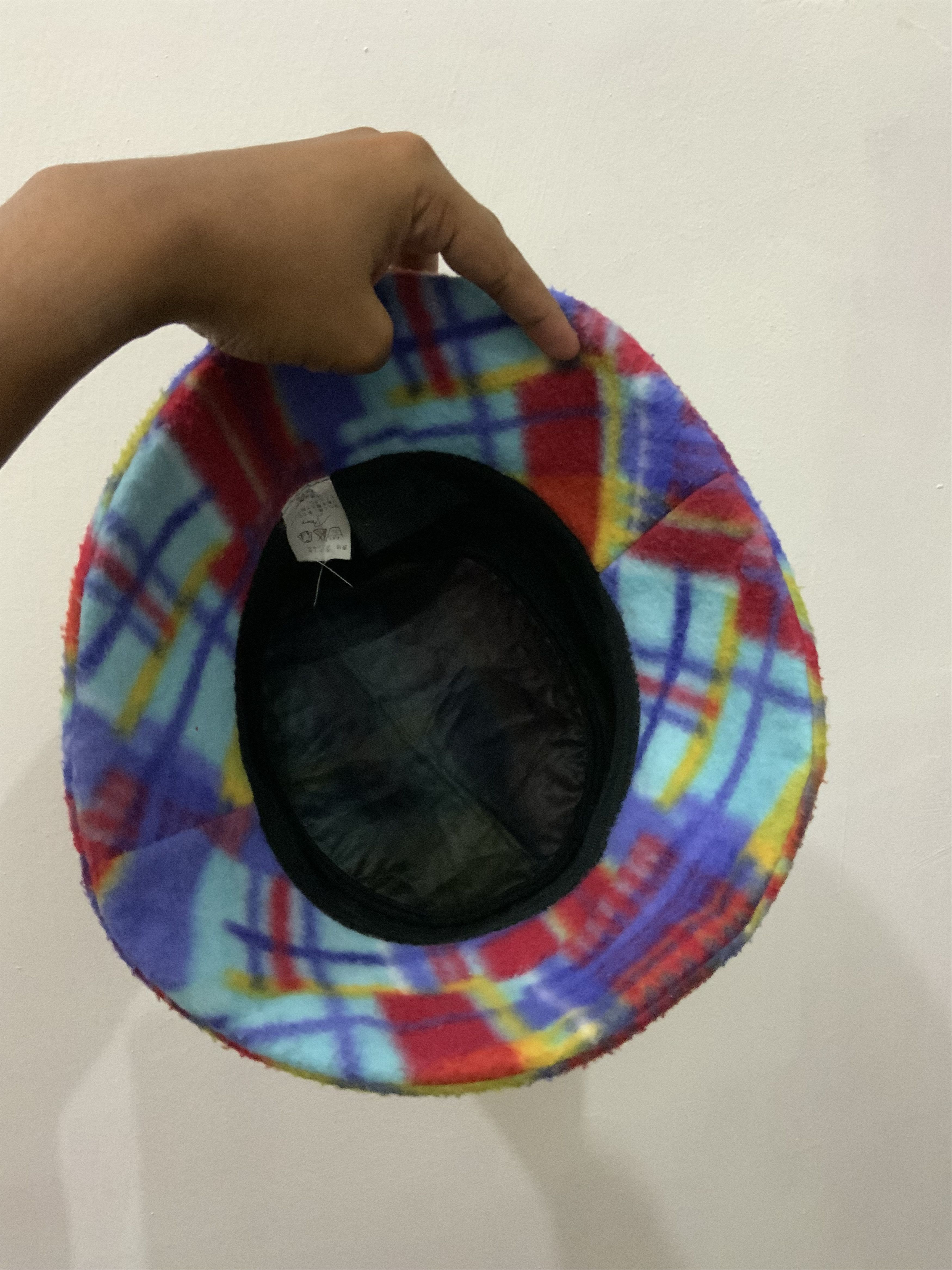 20471120 Striped Multicolor Hat Size ONE SIZE - 8 Thumbnail