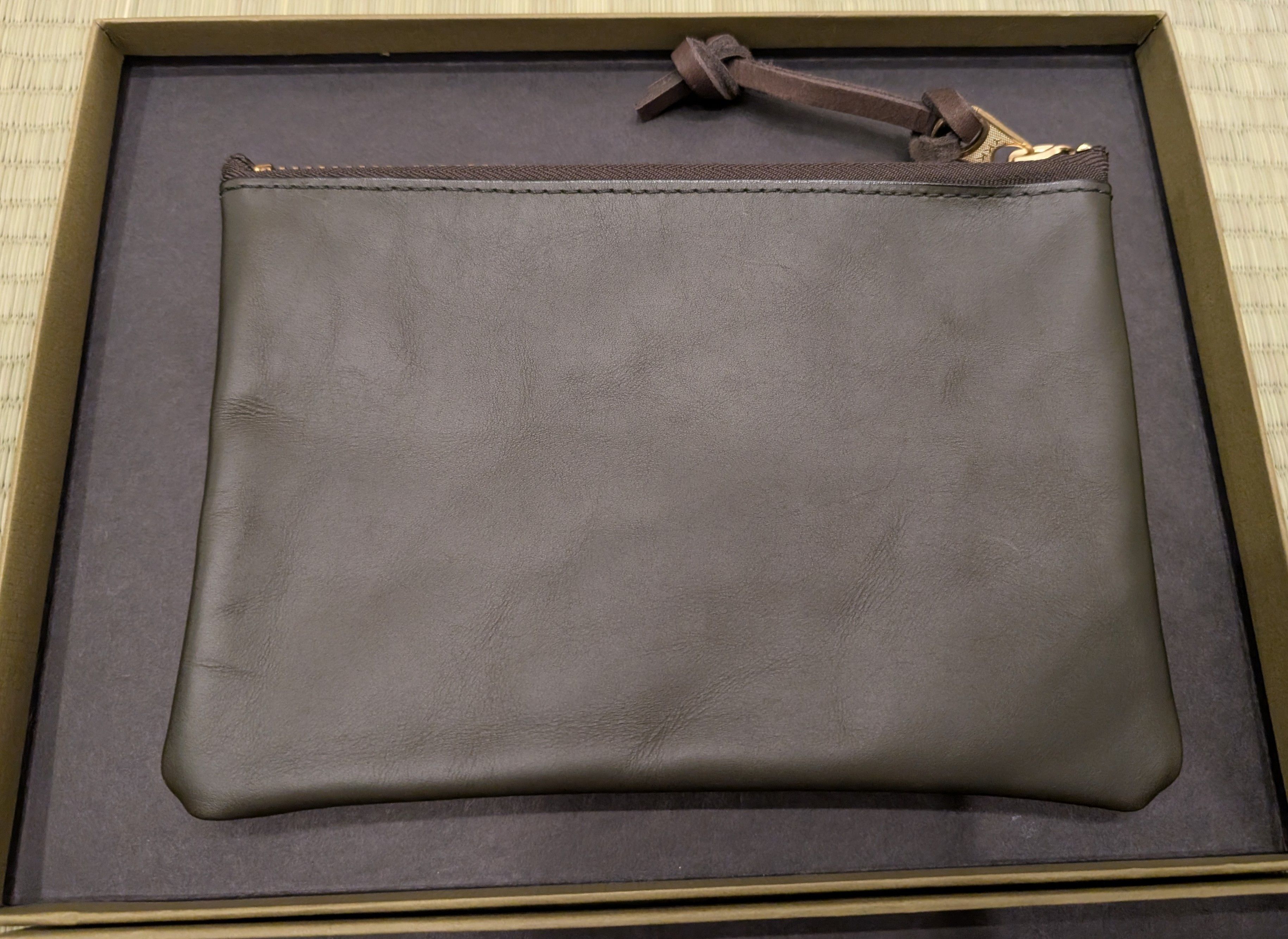 Filson NEW IN BOX Filson Medium Leather Pouch 2018 Limited Edition Size ONE SIZE - 6 Thumbnail
