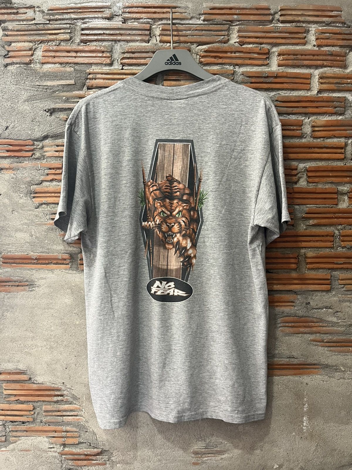 No Fear Vintage NO FEAR Tiger 00’s Skateboard Brand Tshirt Size US L / EU 52-54 / 3 - 3 Thumbnail